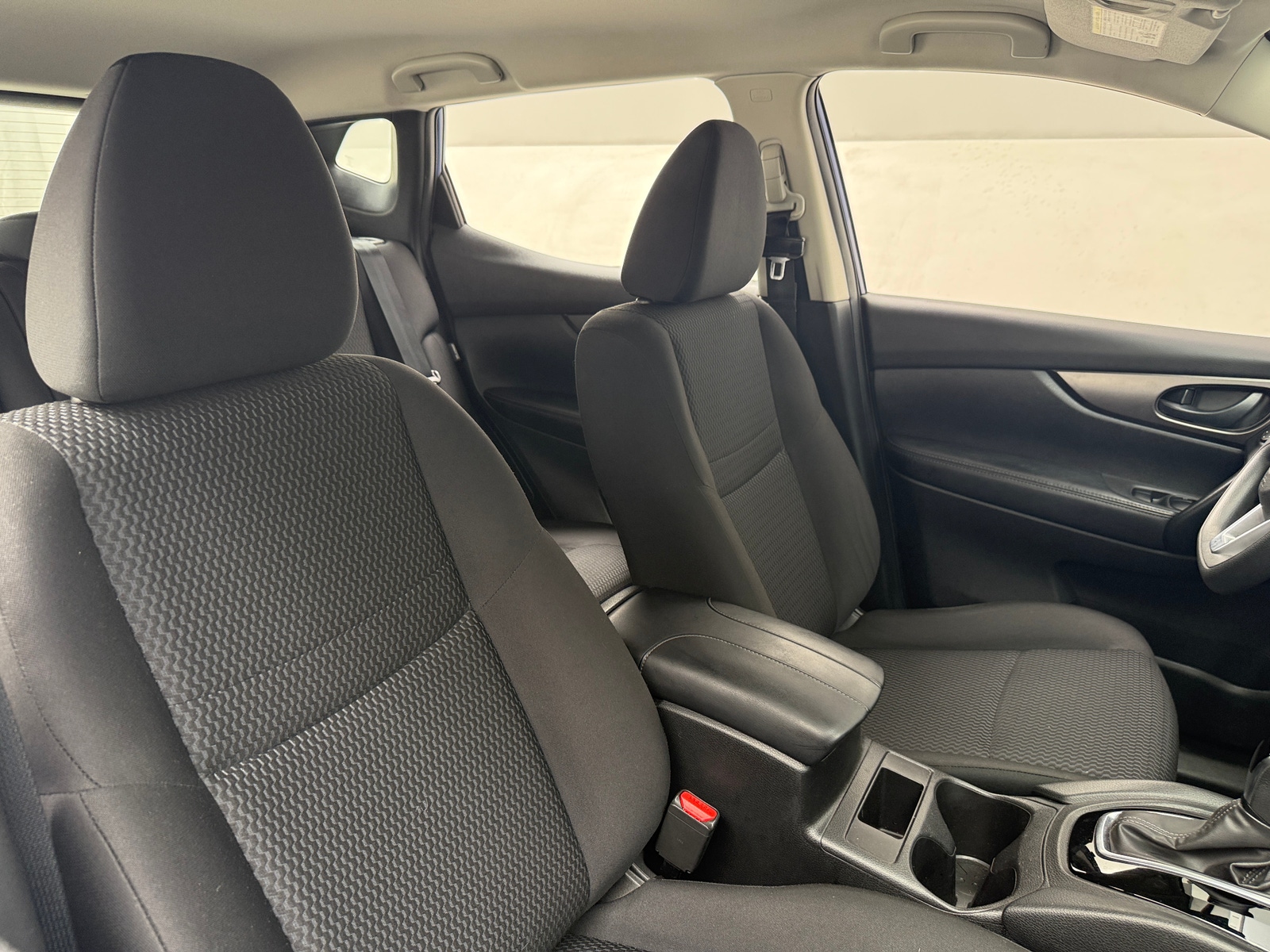 Thumbnail: 2020 Nissan Rogue Sport - 2