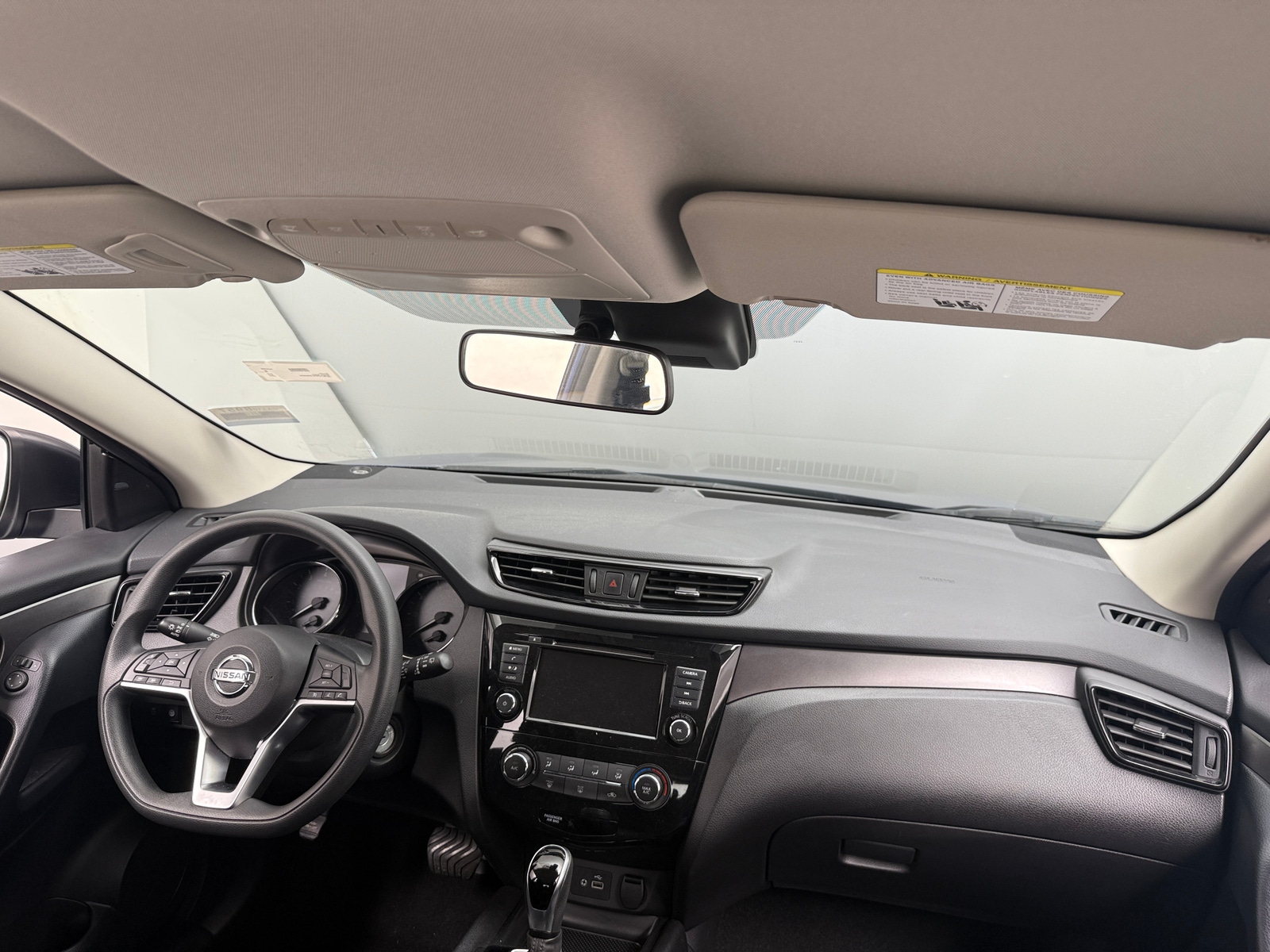 Thumbnail: 2020 Nissan Rogue Sport - 3