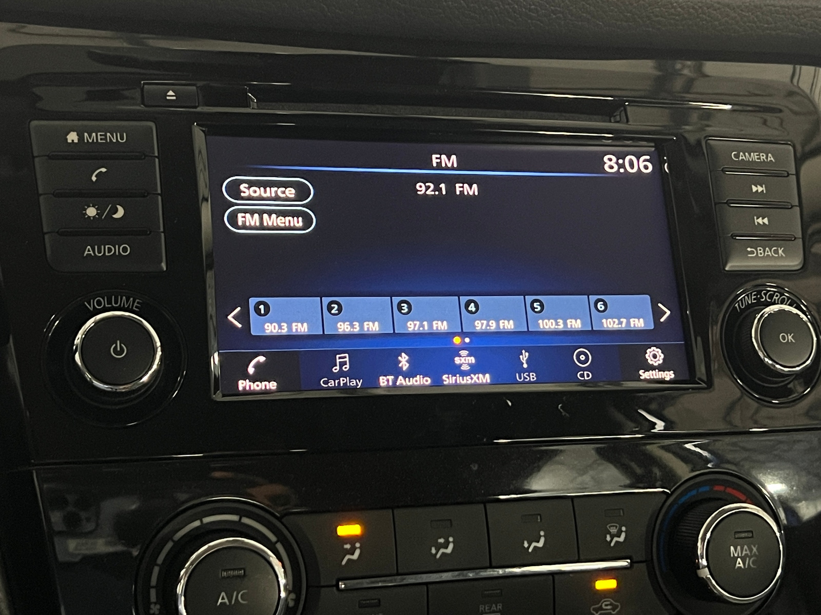 Thumbnail: 2020 Nissan Rogue Sport - 4