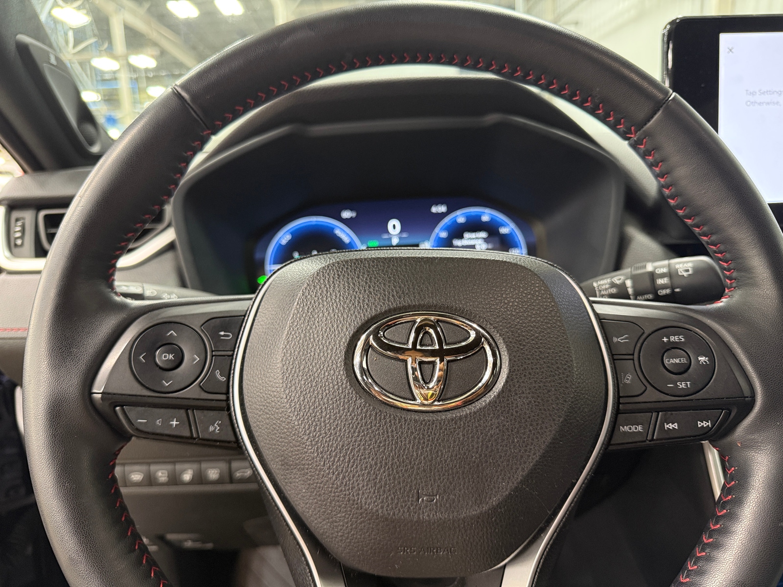 Thumbnail: 2023 Toyota RAV4 - 4
