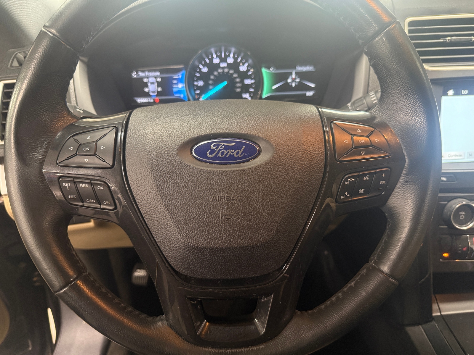Thumbnail: 2017 Ford Explorer - 4
