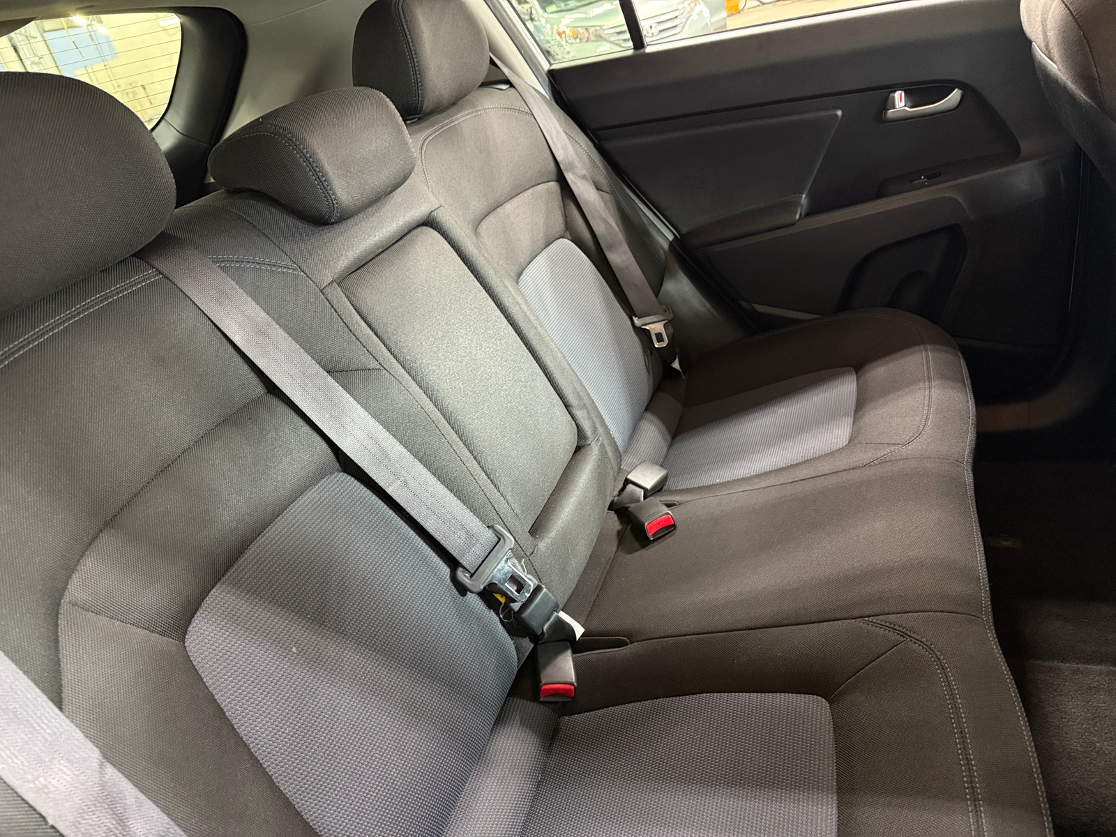 Thumbnail: 2016 Kia Sportage - 6