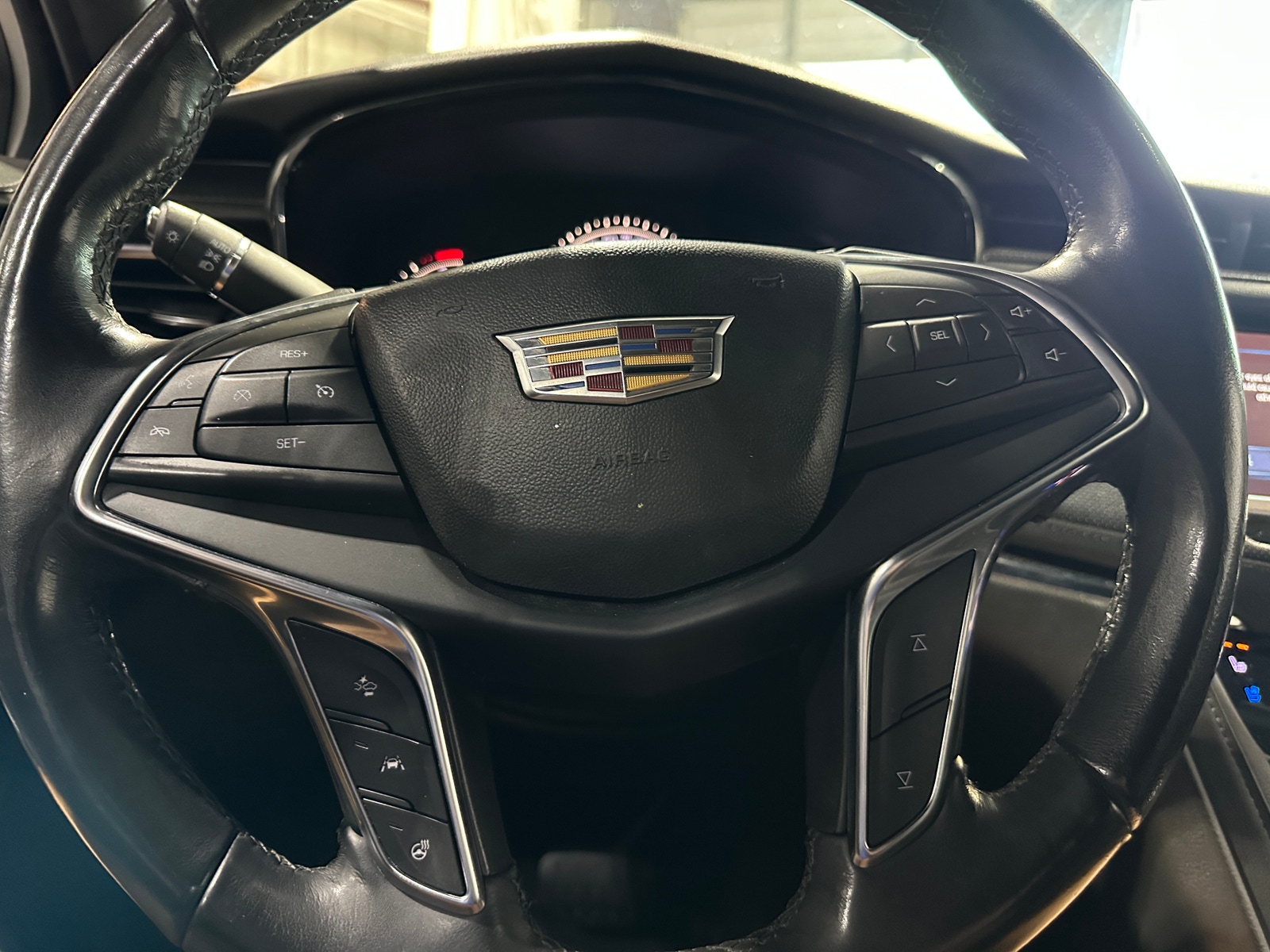 Thumbnail: 2018 Cadillac XT5 - 4