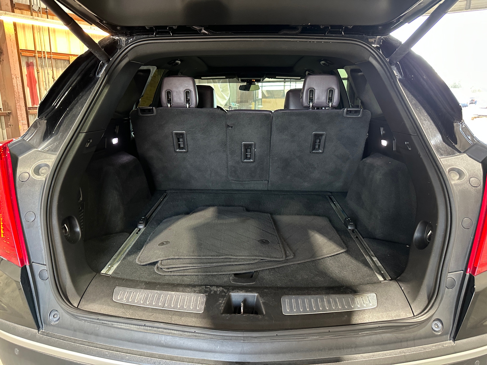 Thumbnail: 2018 Cadillac XT5 - 6