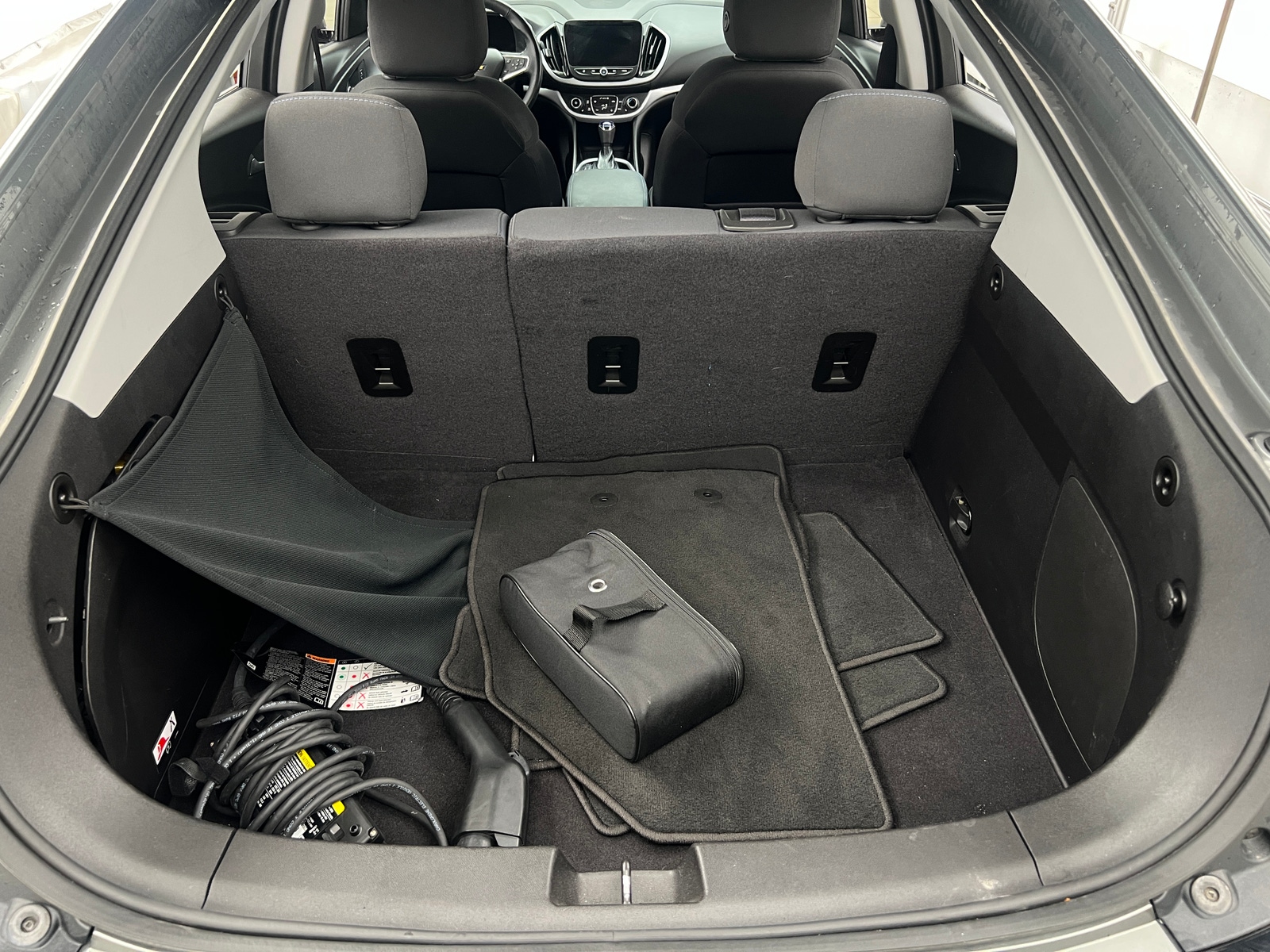 Thumbnail: 2017 Chevrolet Volt - 7