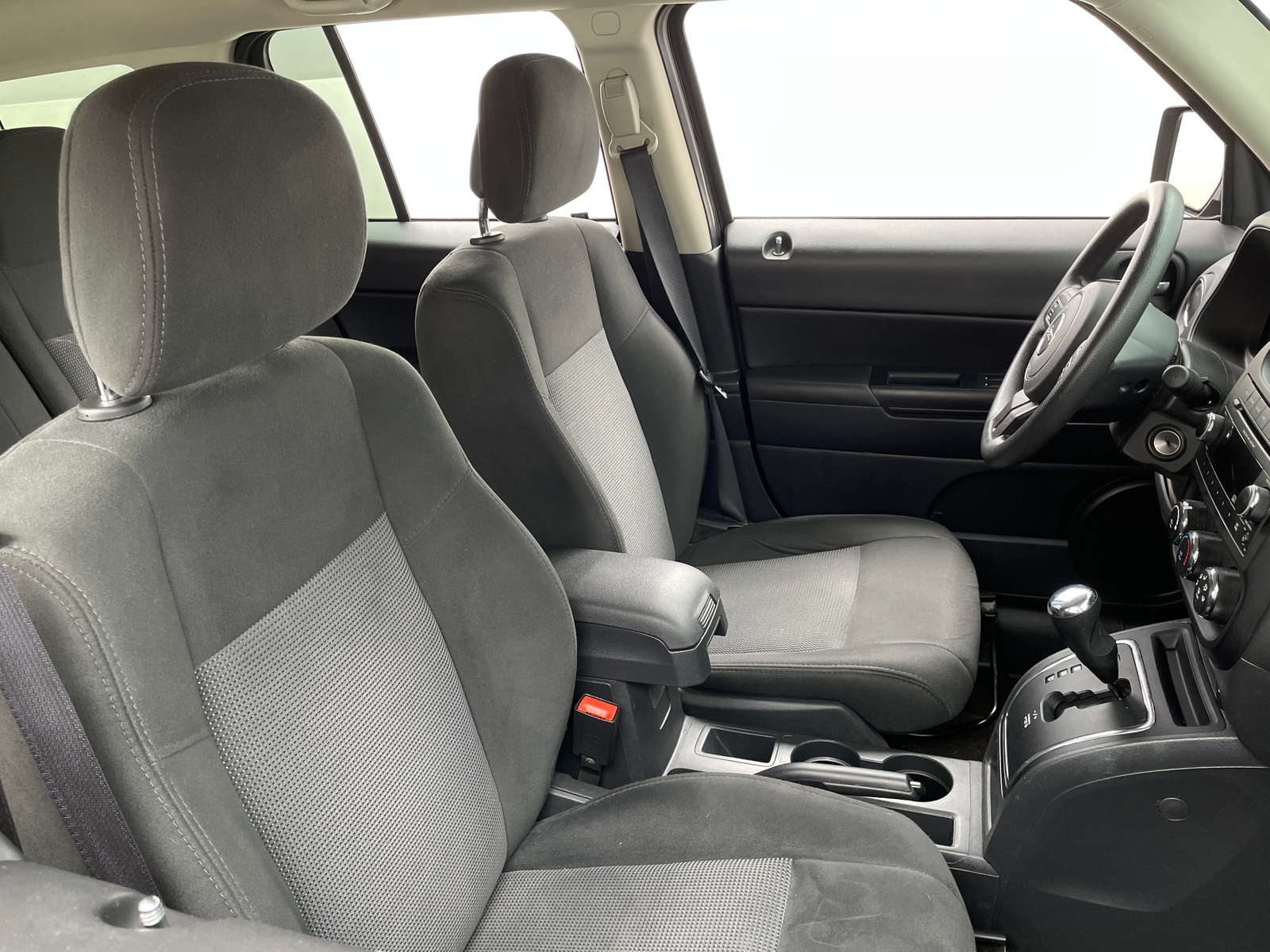 Thumbnail: 2015 Jeep Patriot - 2