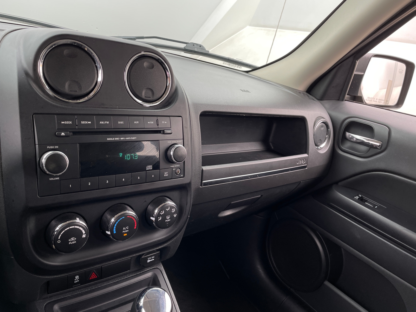 Thumbnail: 2015 Jeep Patriot - 4