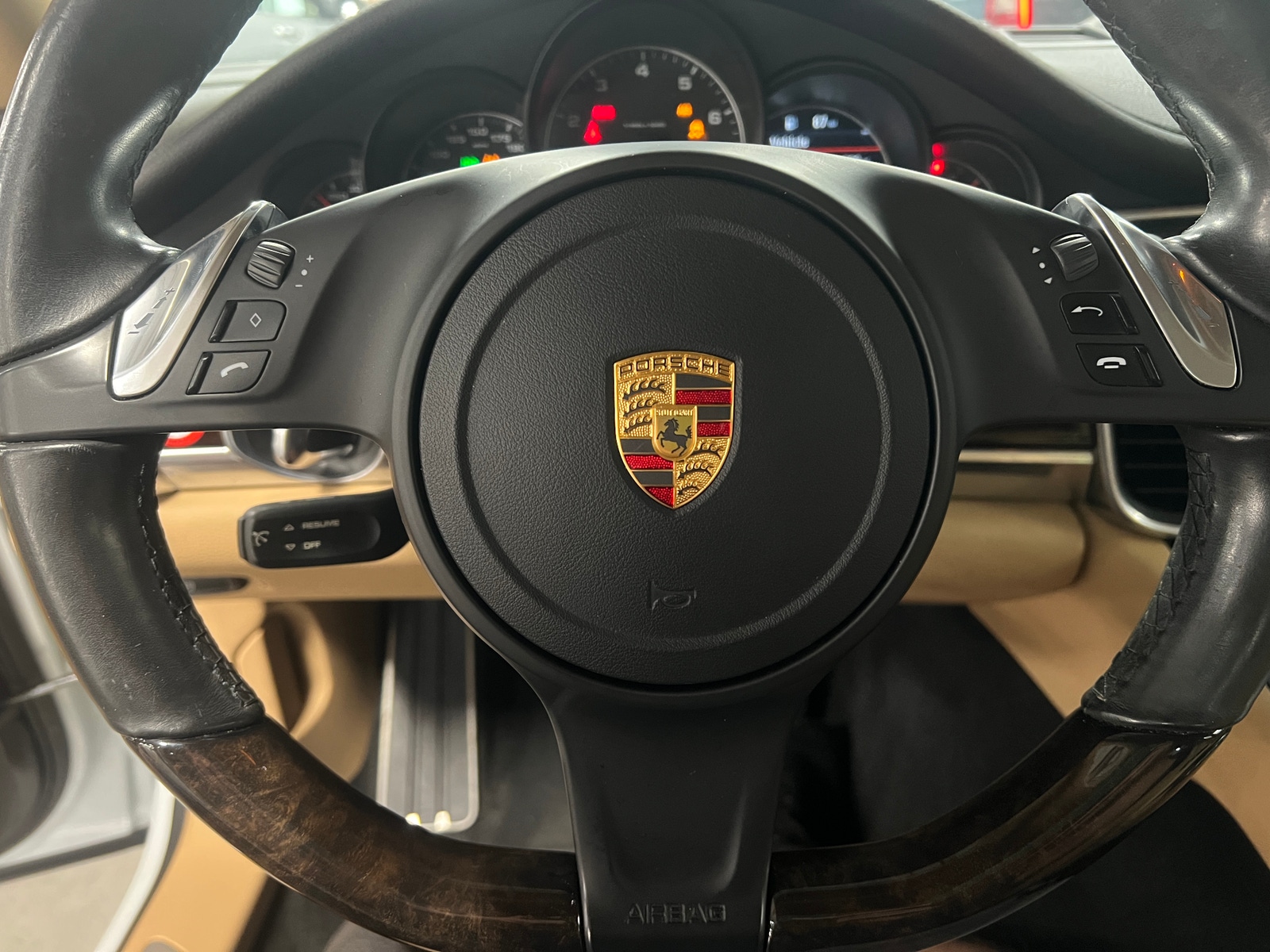 Thumbnail: 2016 Porsche Panamera - 4