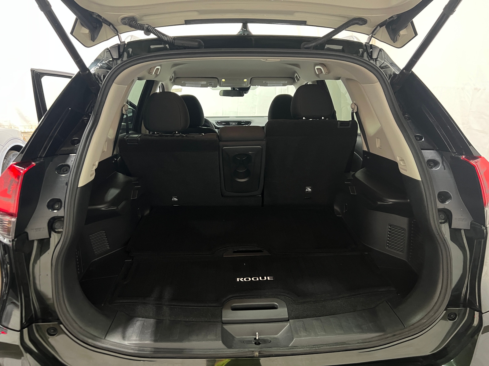 Thumbnail: 2019 Nissan Rogue - 7