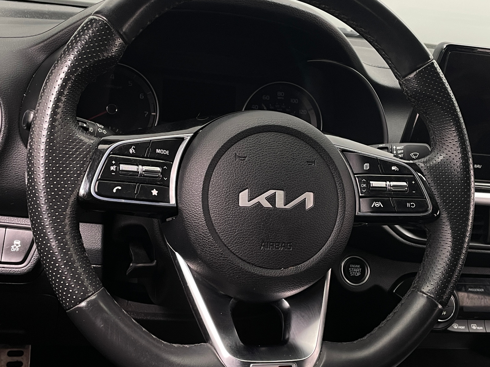 Thumbnail: 2023 Kia Forte - 5