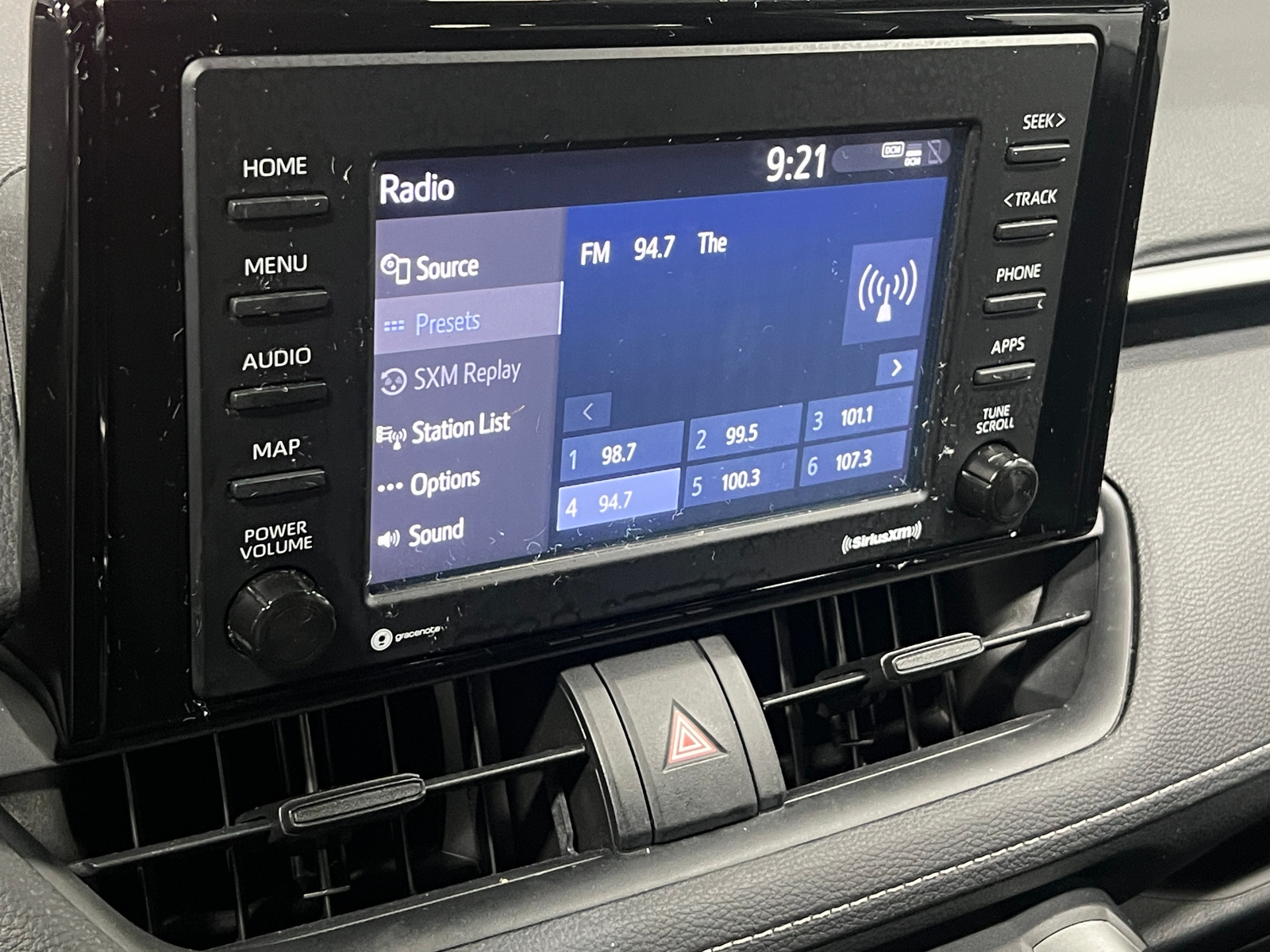 Thumbnail: 2020 Toyota RAV4 - 4