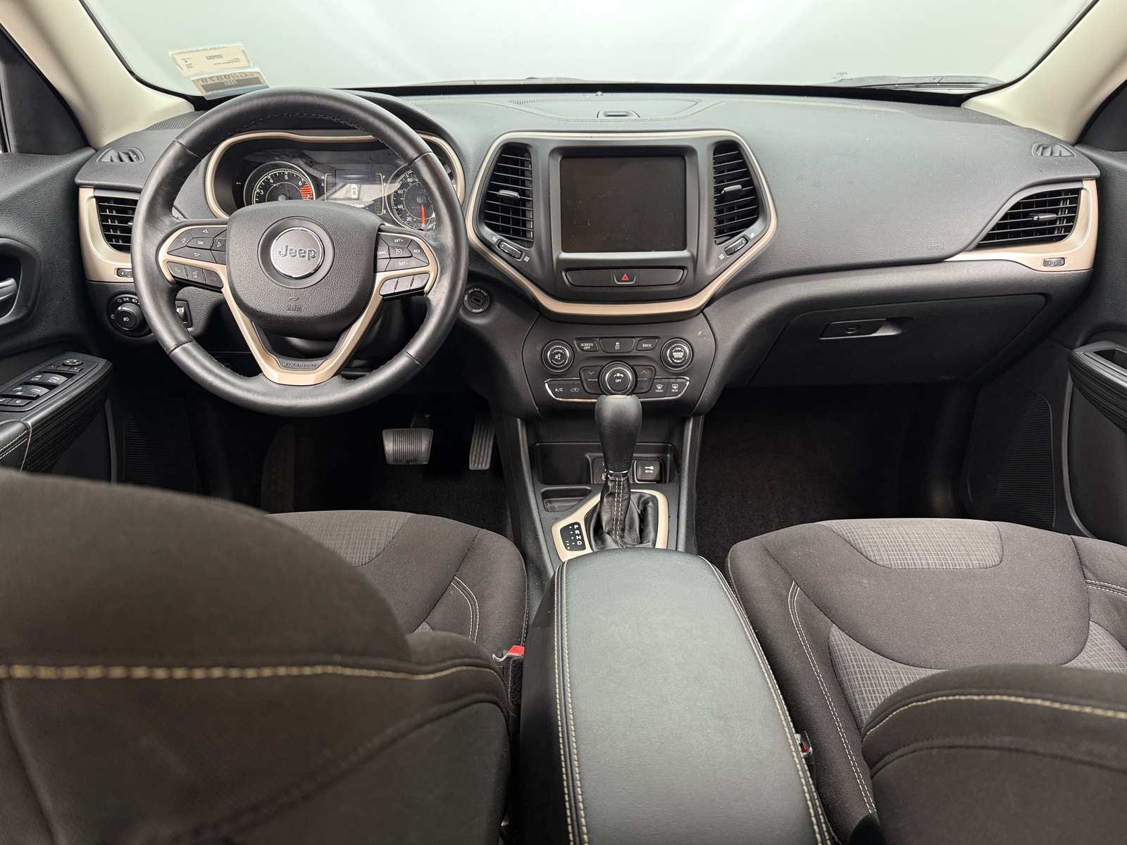 Thumbnail: 2016 Jeep Cherokee - 3