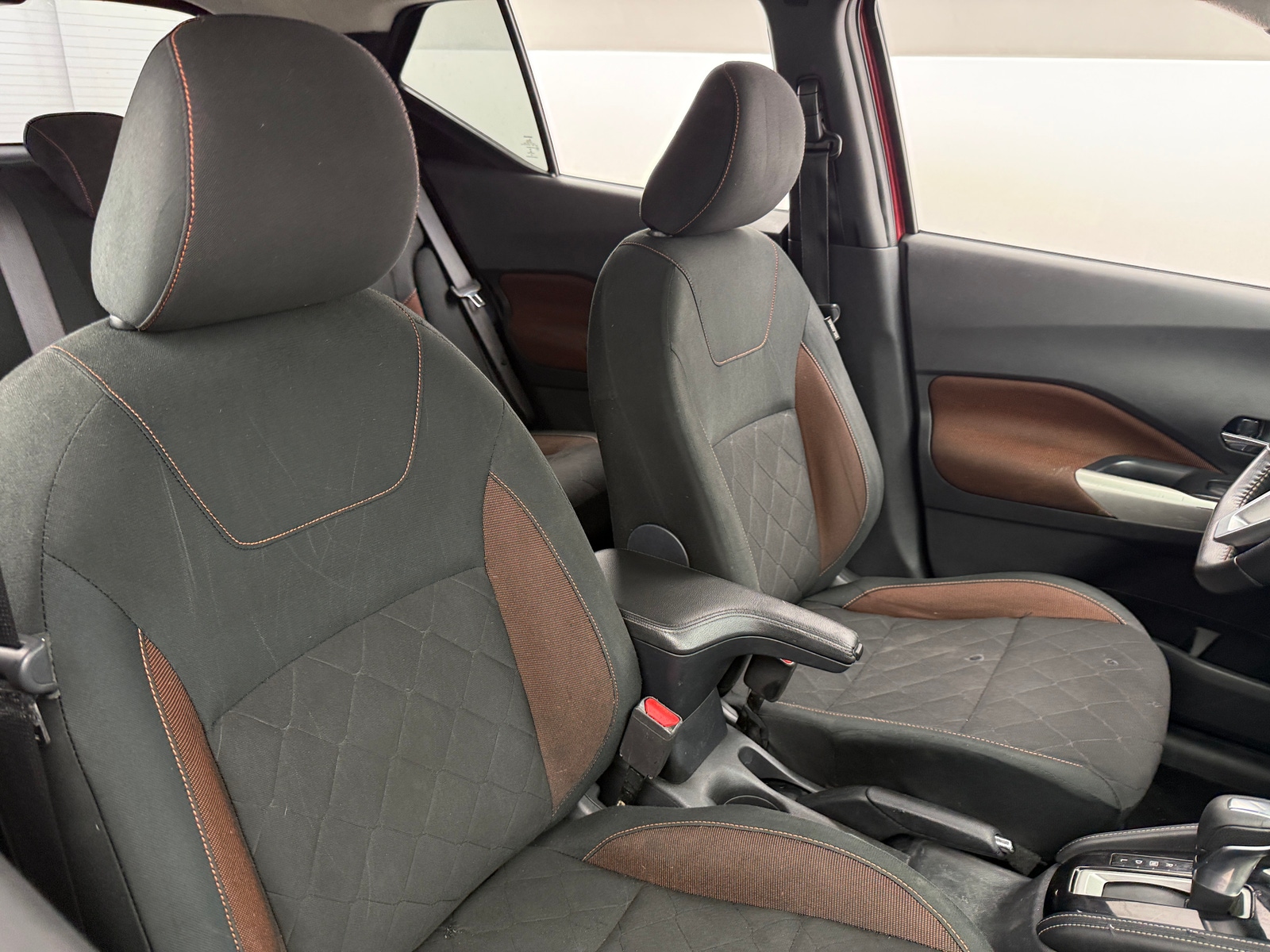 Thumbnail: 2020 Nissan Kicks - 2