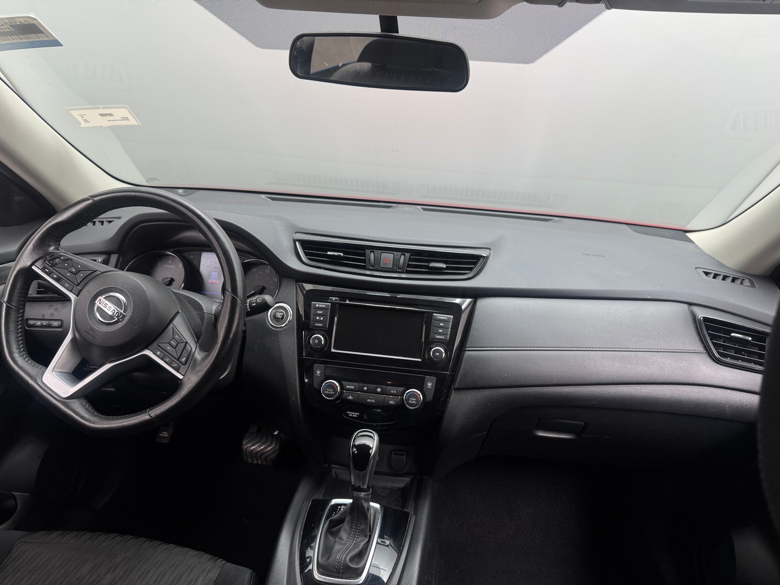 Thumbnail: 2018 Nissan Rogue - 3
