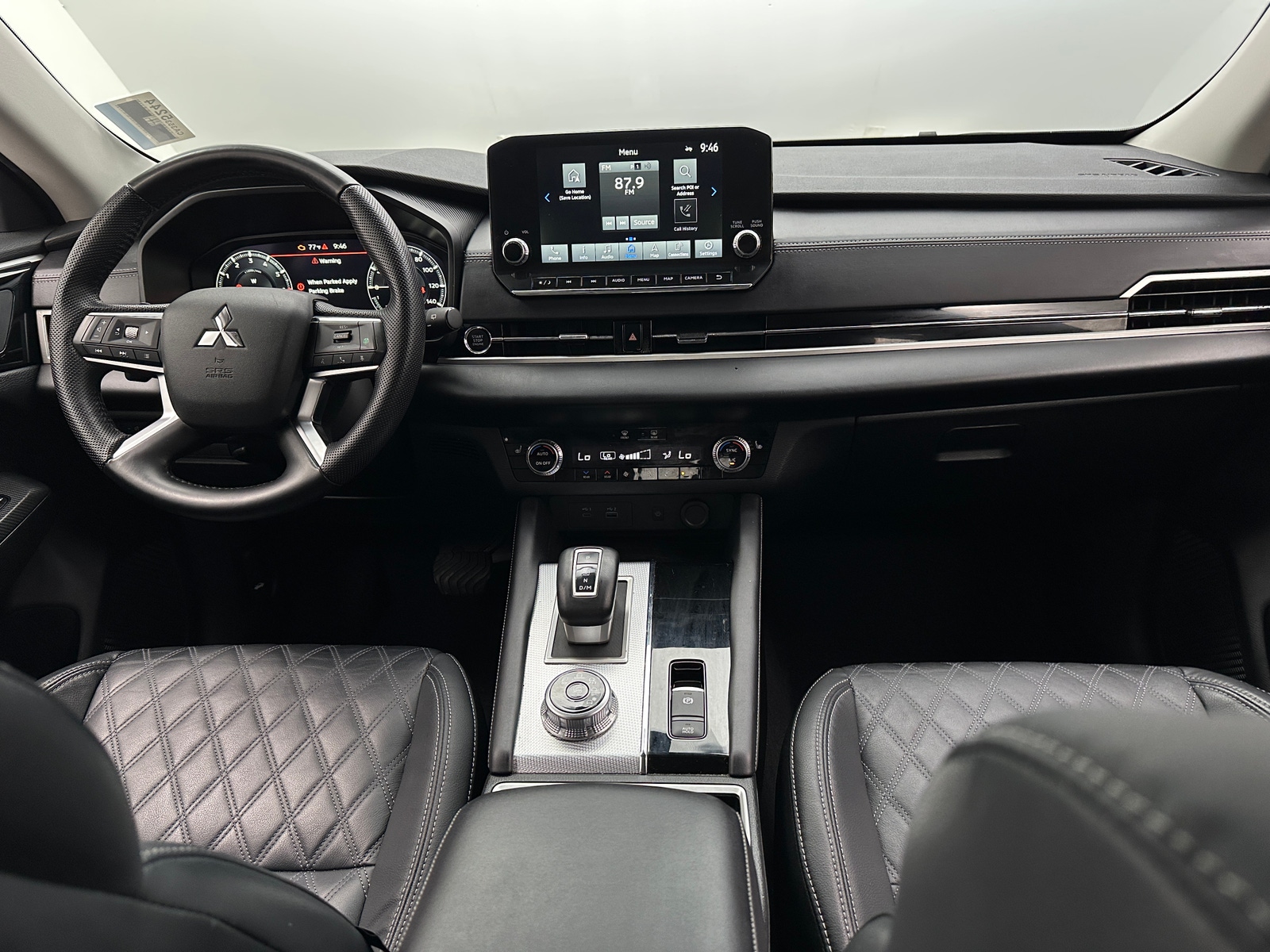 Thumbnail: 2023 Mitsubishi Outlander - 2