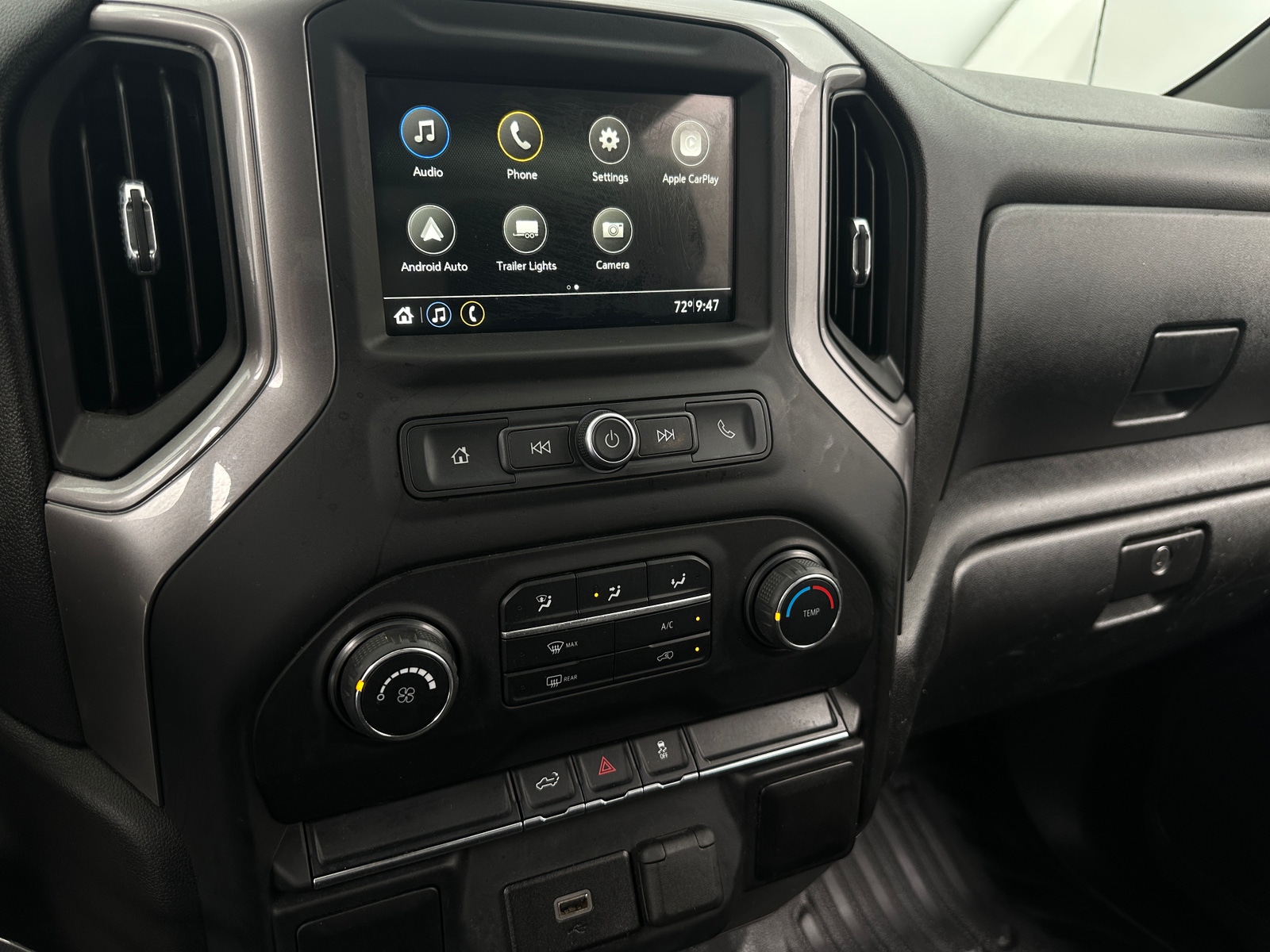 Thumbnail: 2019 Chevrolet Silverado 1500 - 3