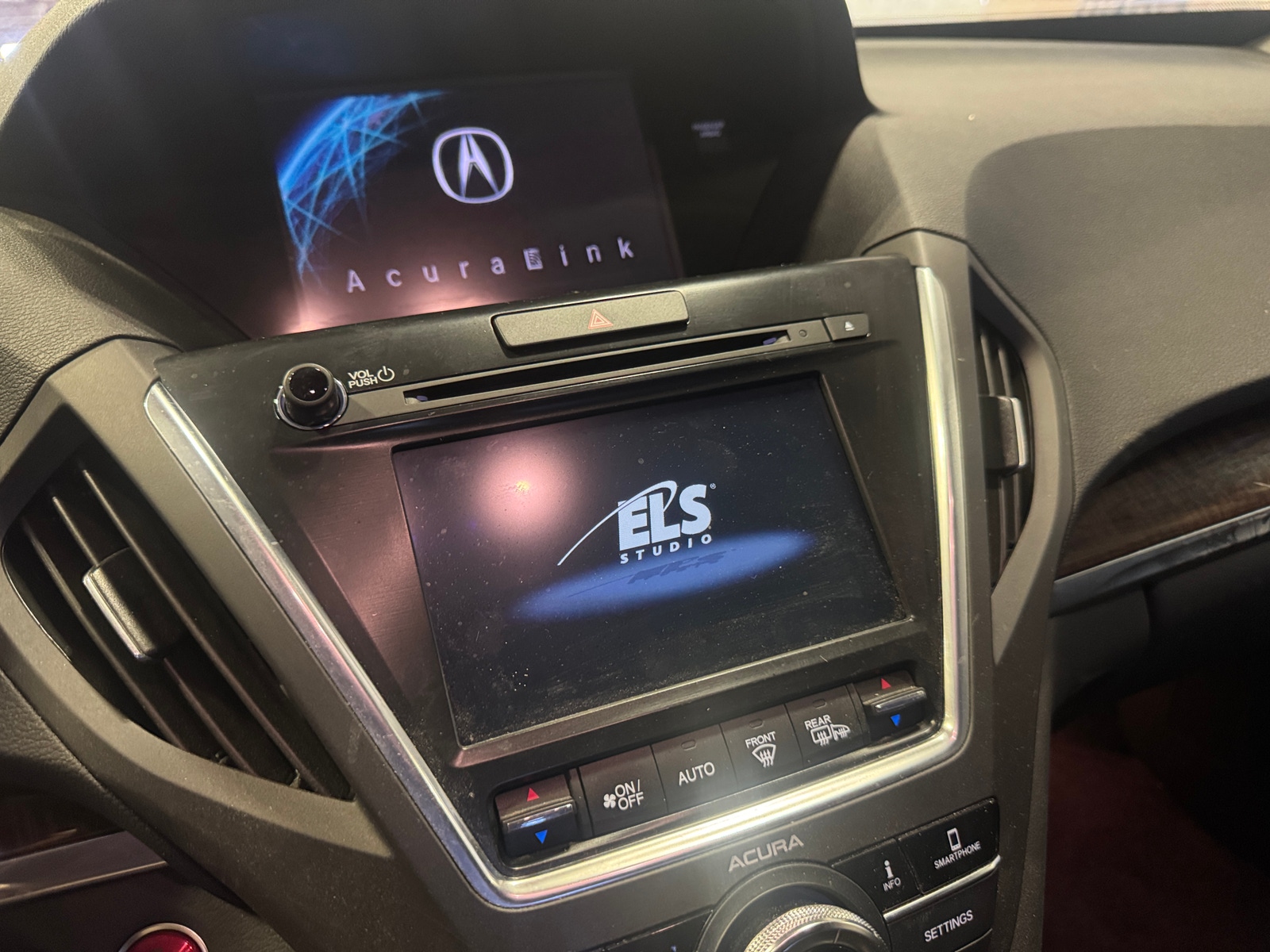 Thumbnail: 2018 Acura MDX - 3