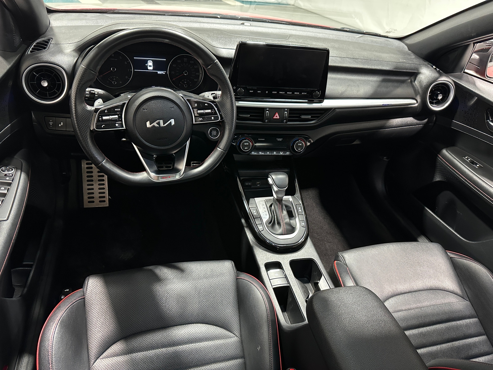 Thumbnail: 2024 Kia Forte - 3