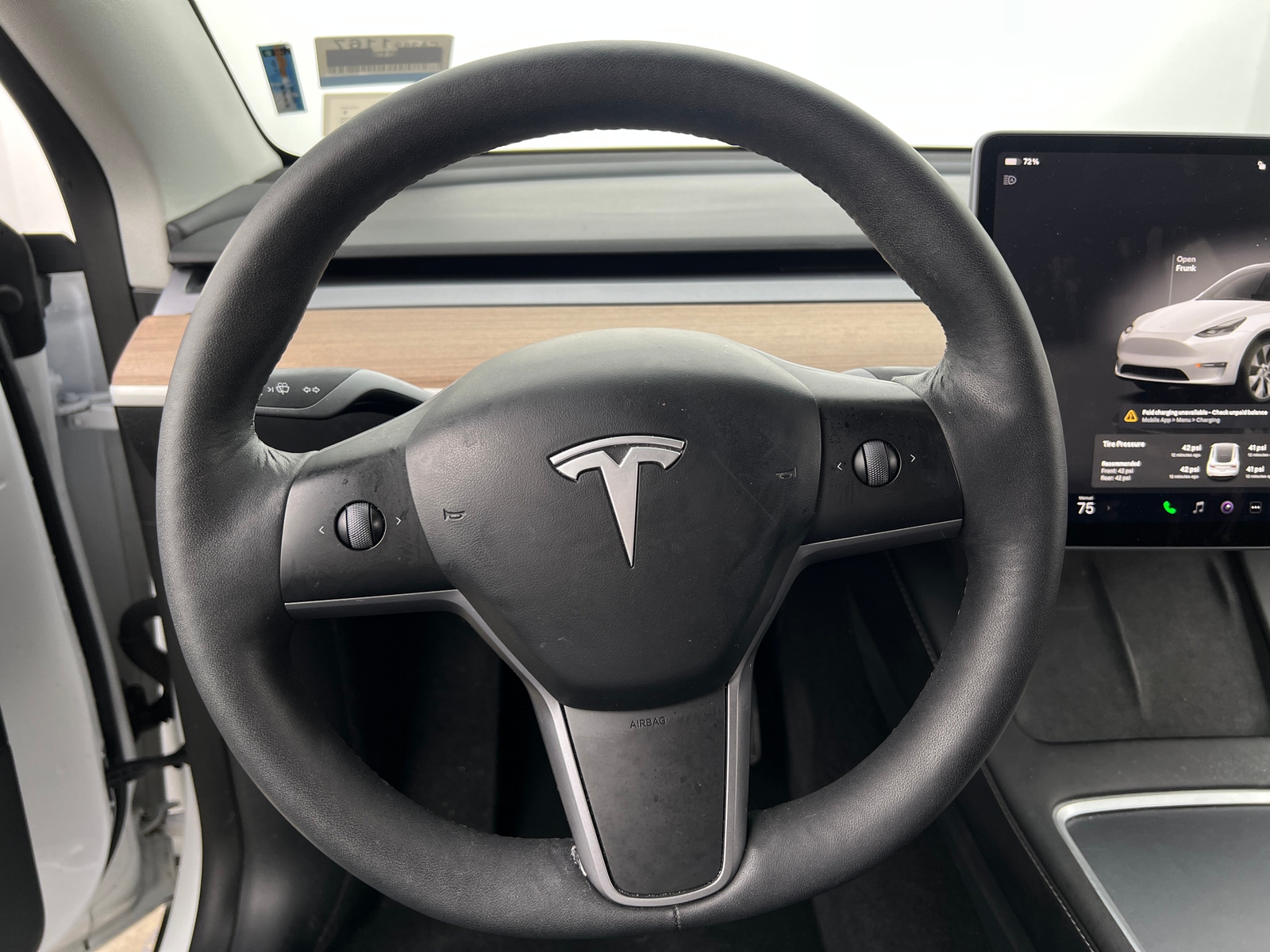 Thumbnail: 2023 Tesla Model Y - 4