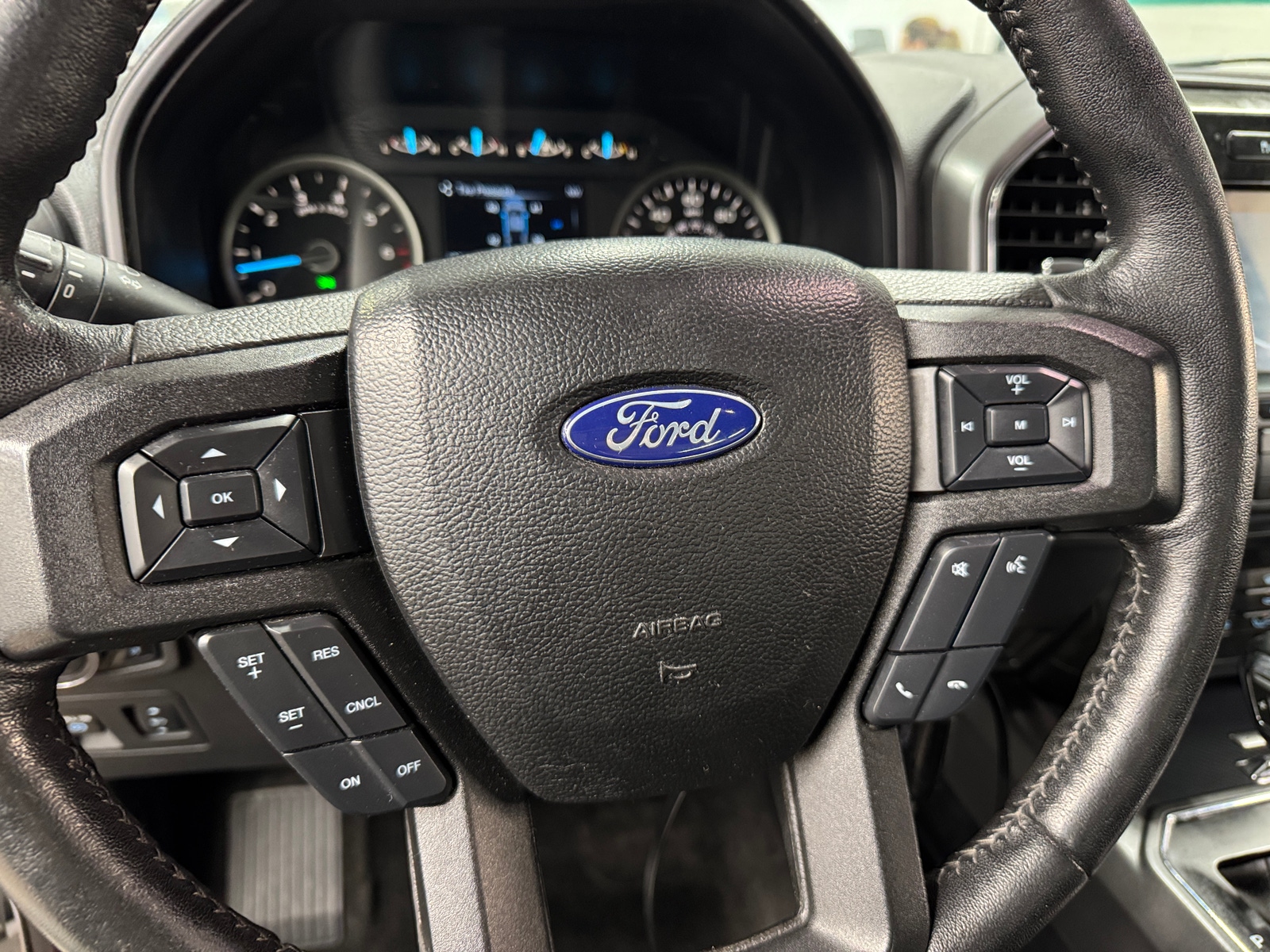 Thumbnail: 2018 Ford Econoline - 5