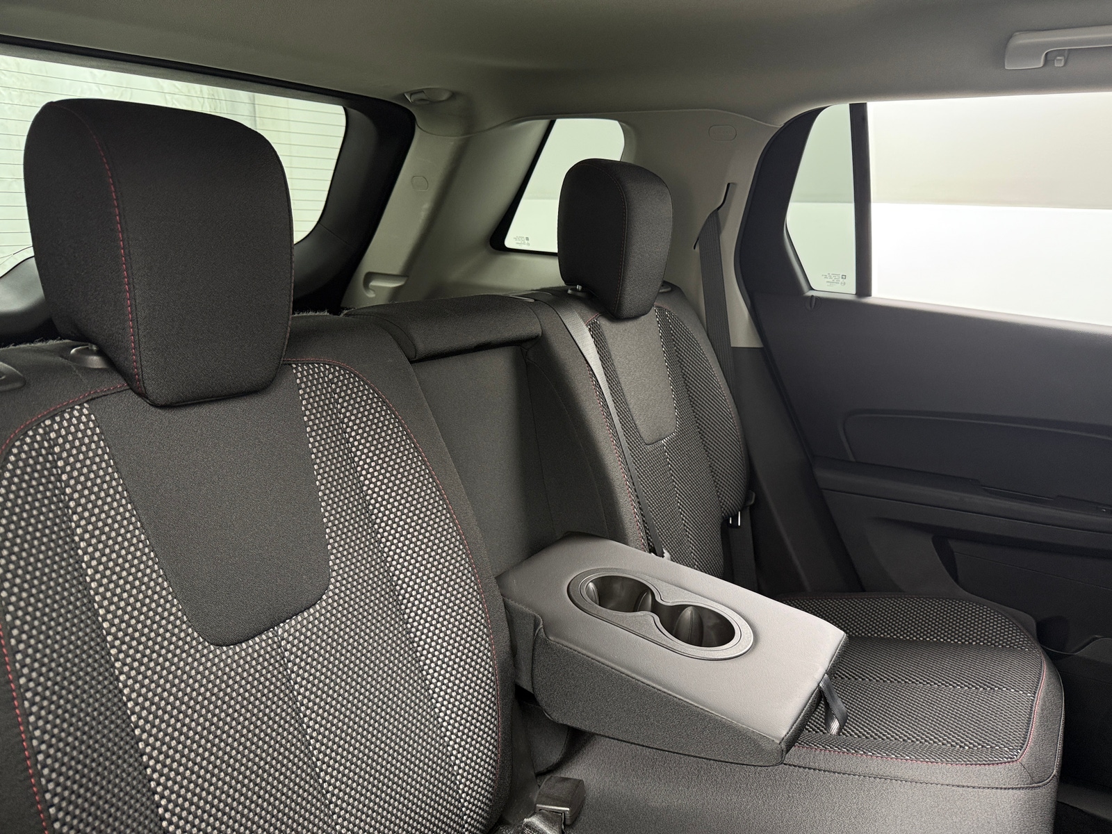 Thumbnail: 2015 GMC Terrain - 6