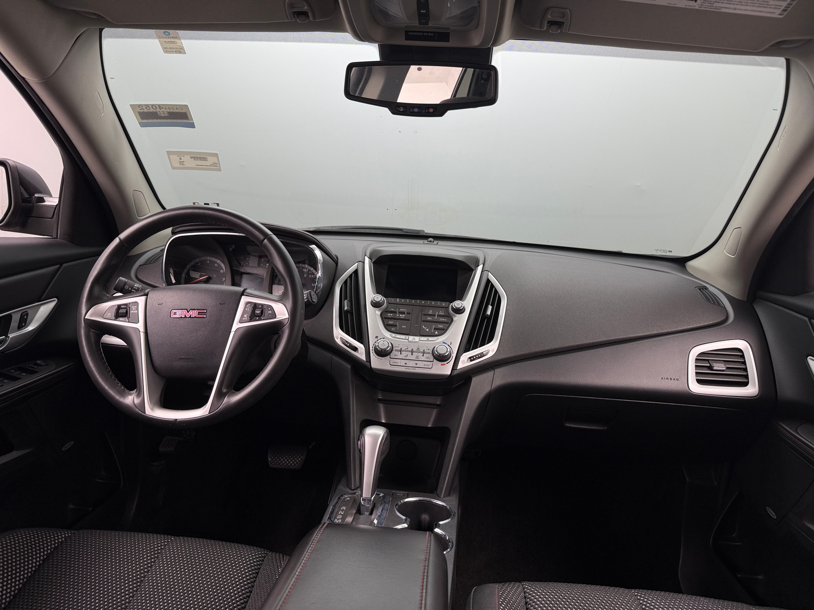 Thumbnail: 2015 GMC Terrain - 3