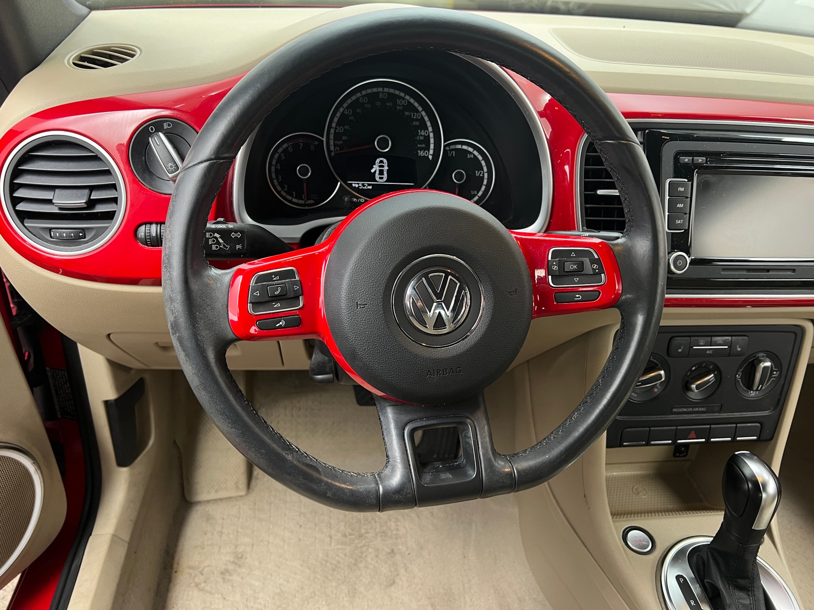 Thumbnail: 2013 Volkswagen Beetle - 4