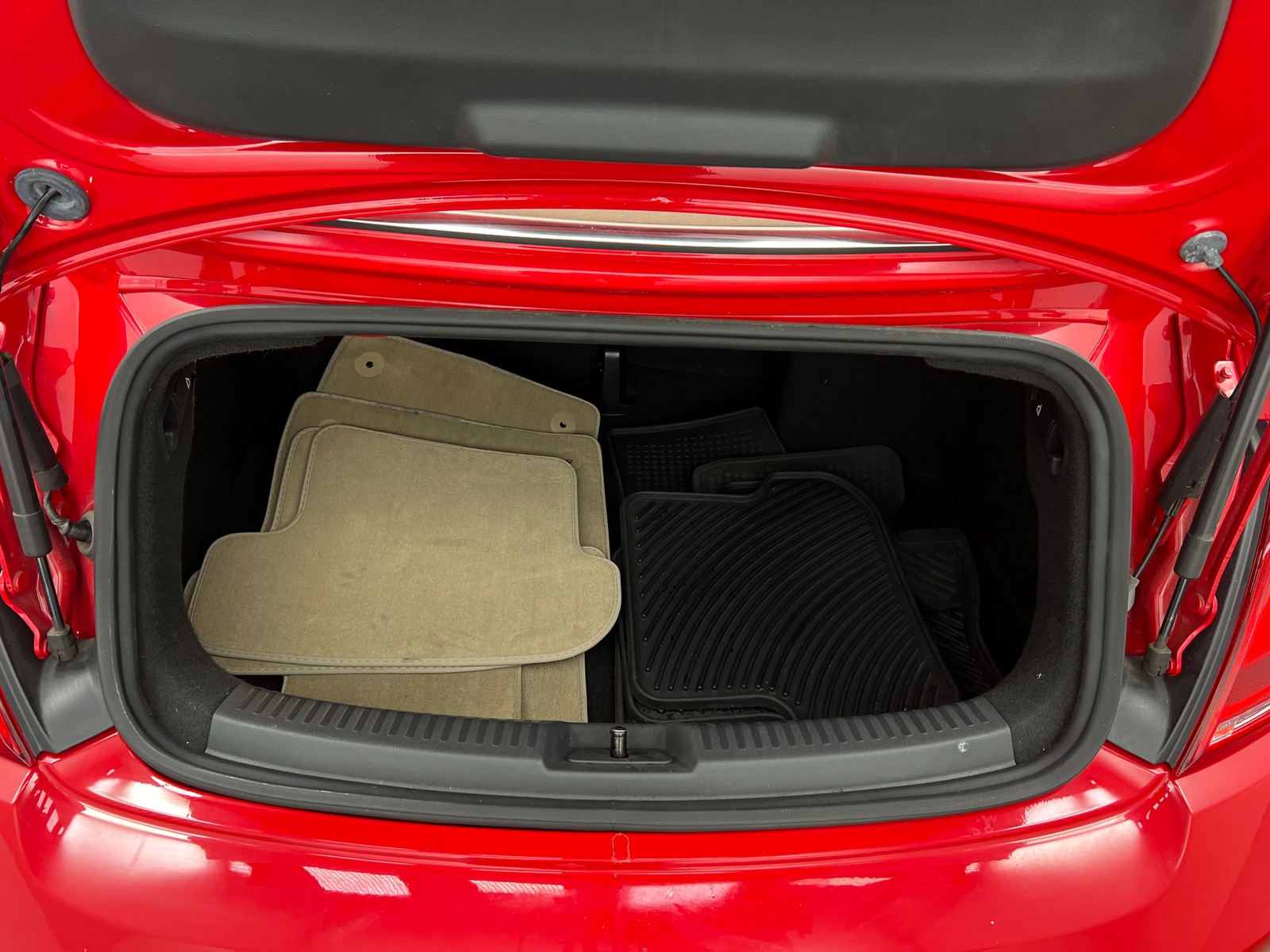 Thumbnail: 2013 Volkswagen Beetle - 6