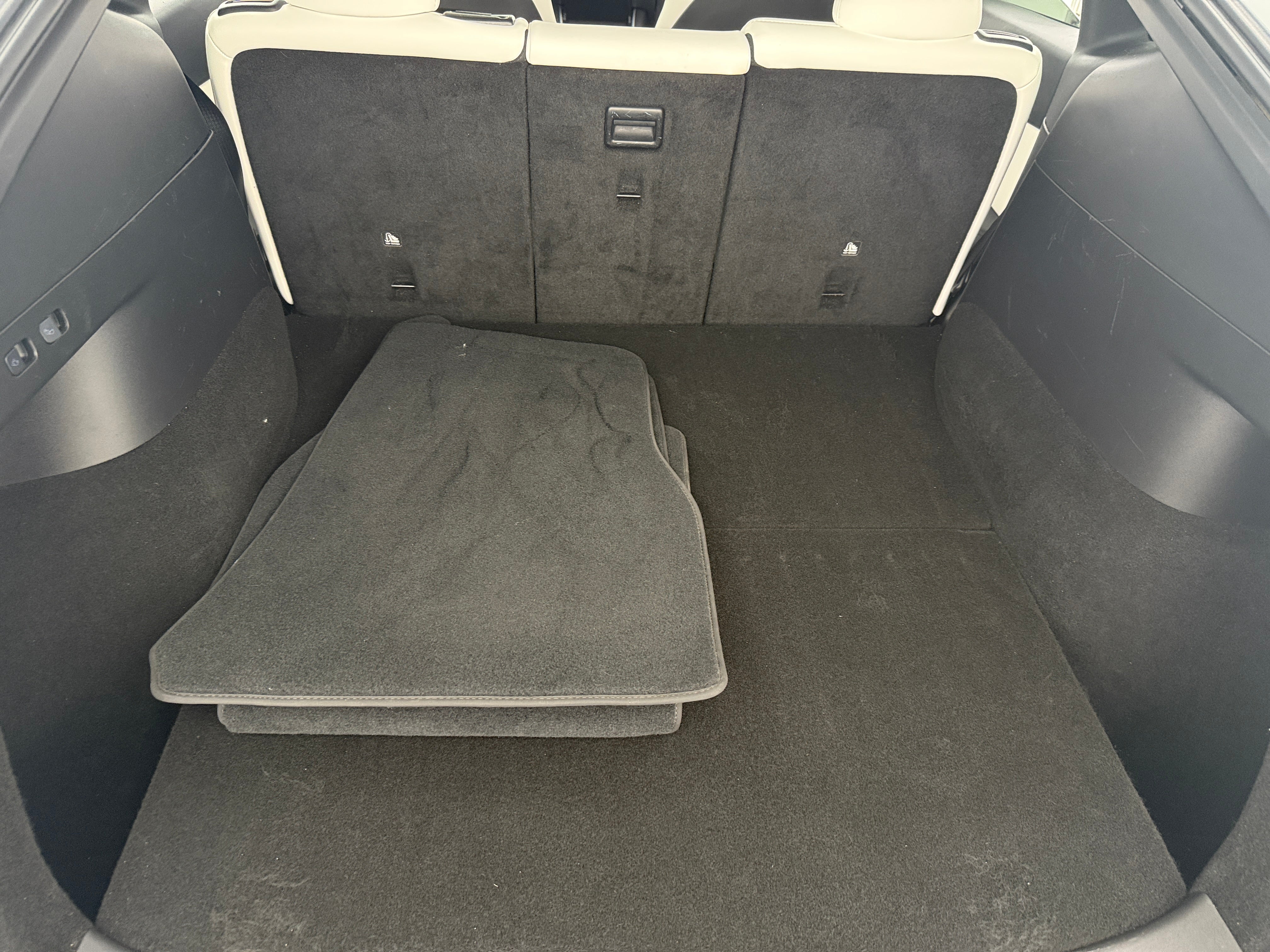 Used 2021 Tesla Model Y Standard Range with VIN 5YJYGDED8MF115177 for sale in Oak Creek, WI