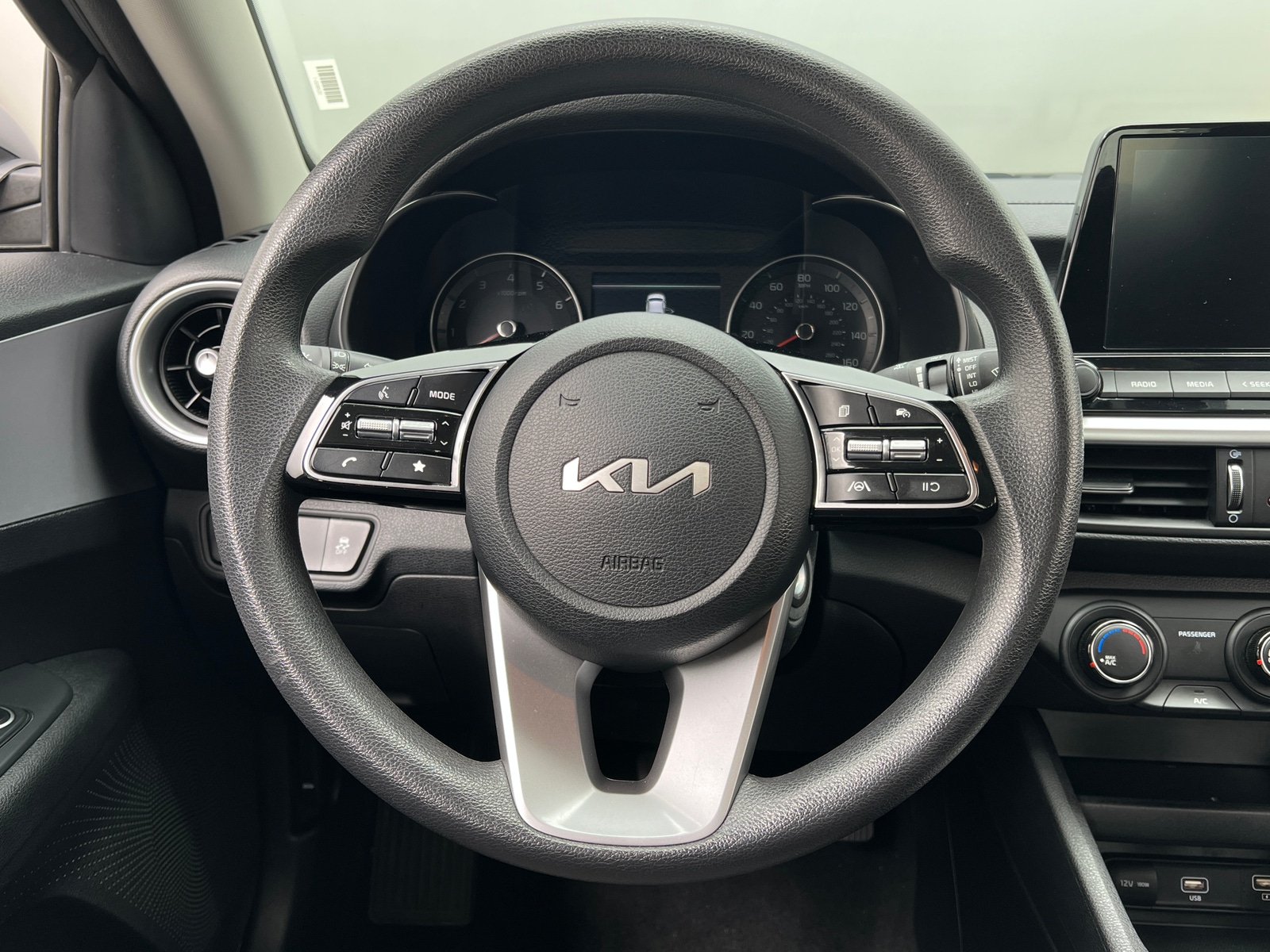 Thumbnail: 2024 Kia Forte - 5