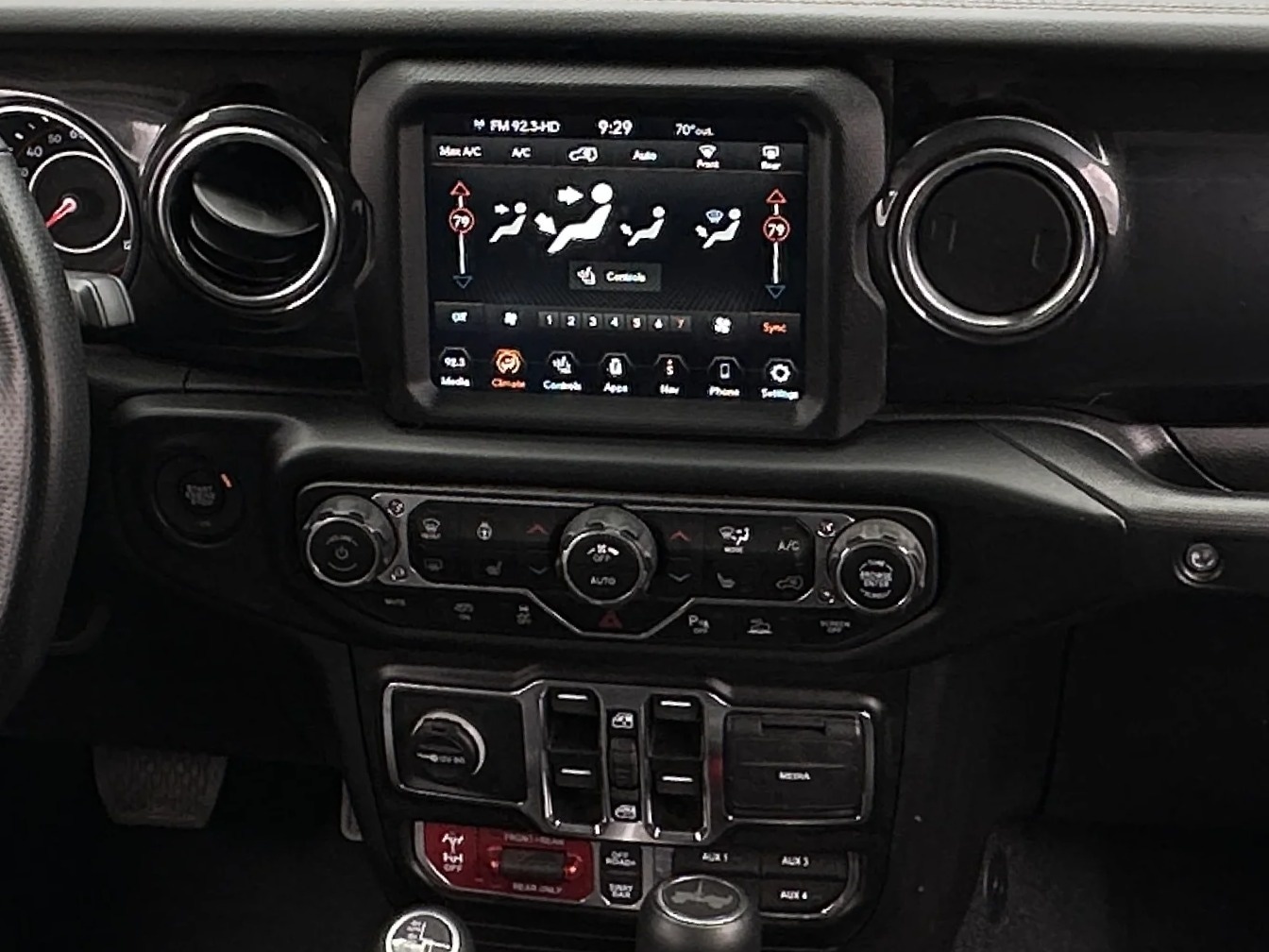 Thumbnail: 2022 Jeep Wrangler - 3