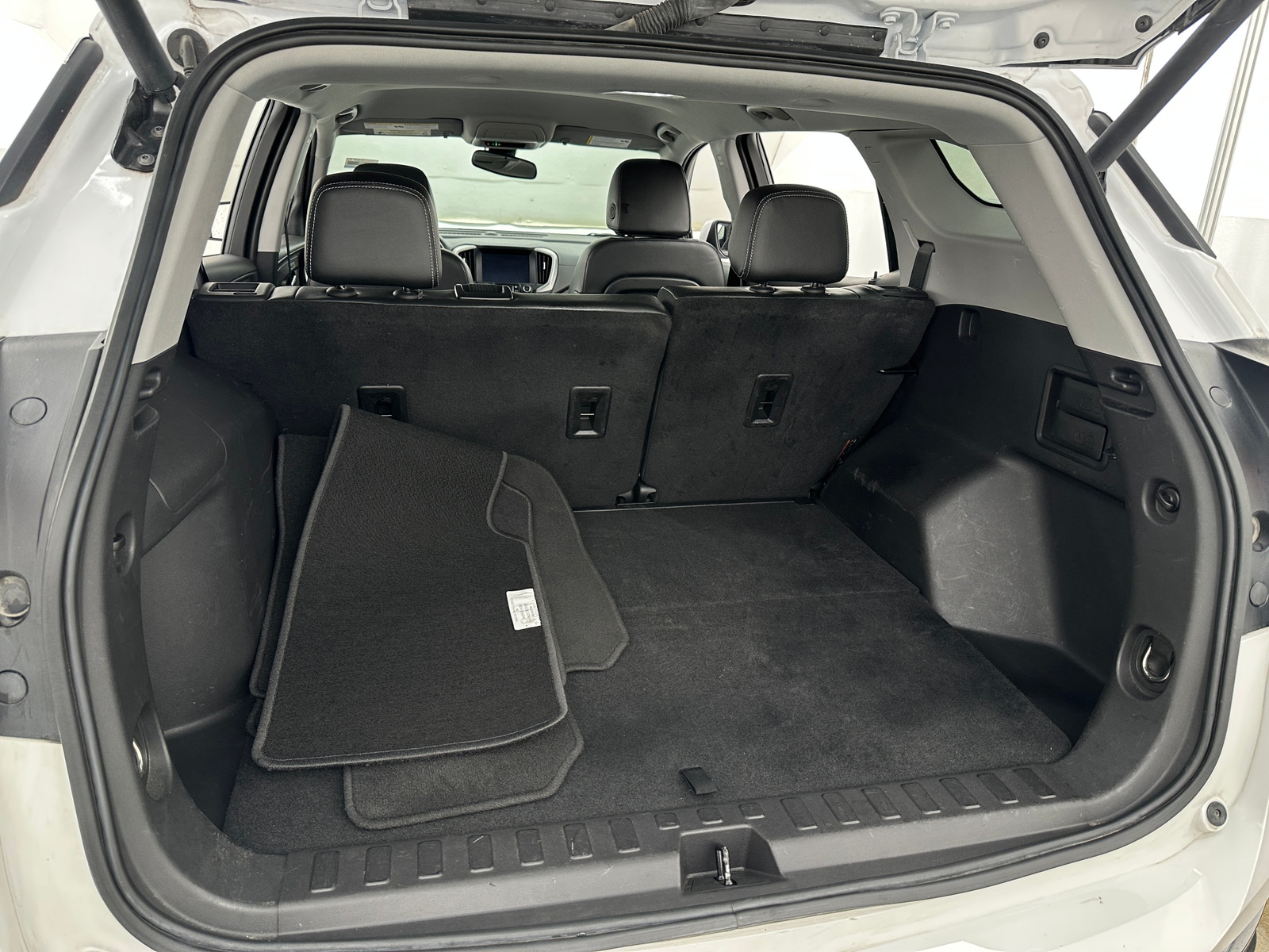 Thumbnail: 2024 GMC Terrain - 6