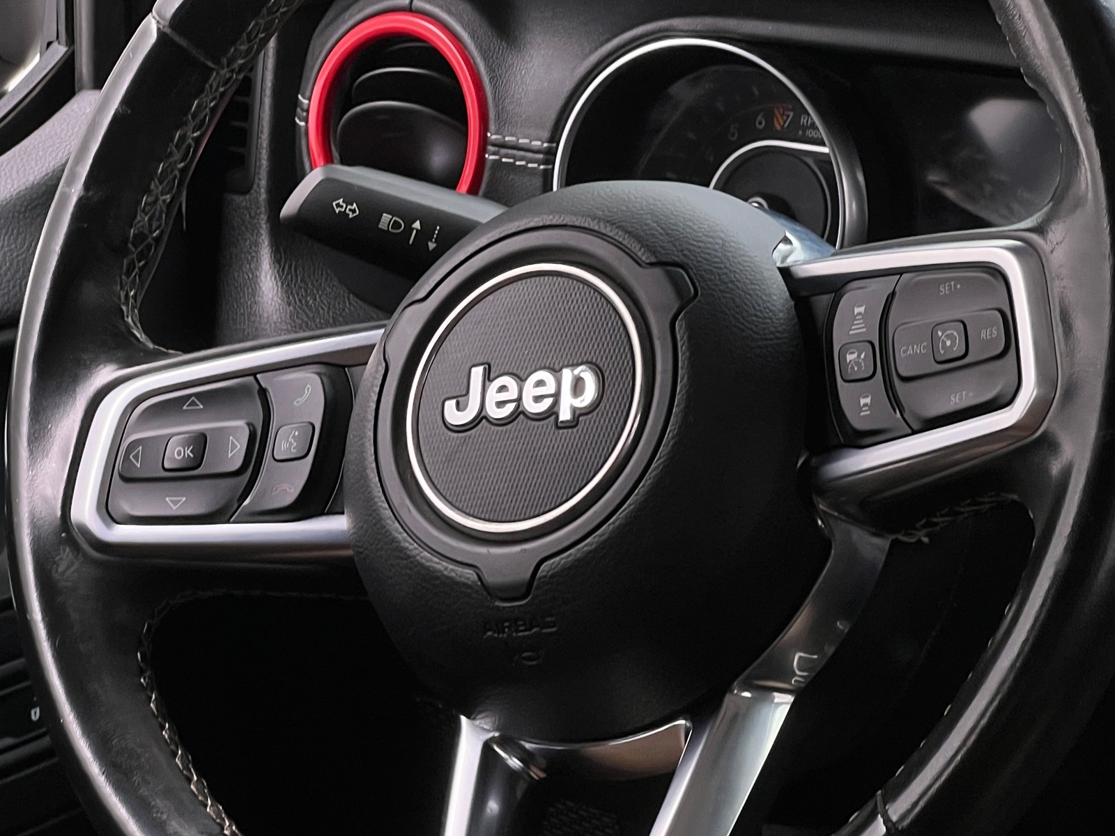 Thumbnail: 2020 Jeep Gladiator - 4
