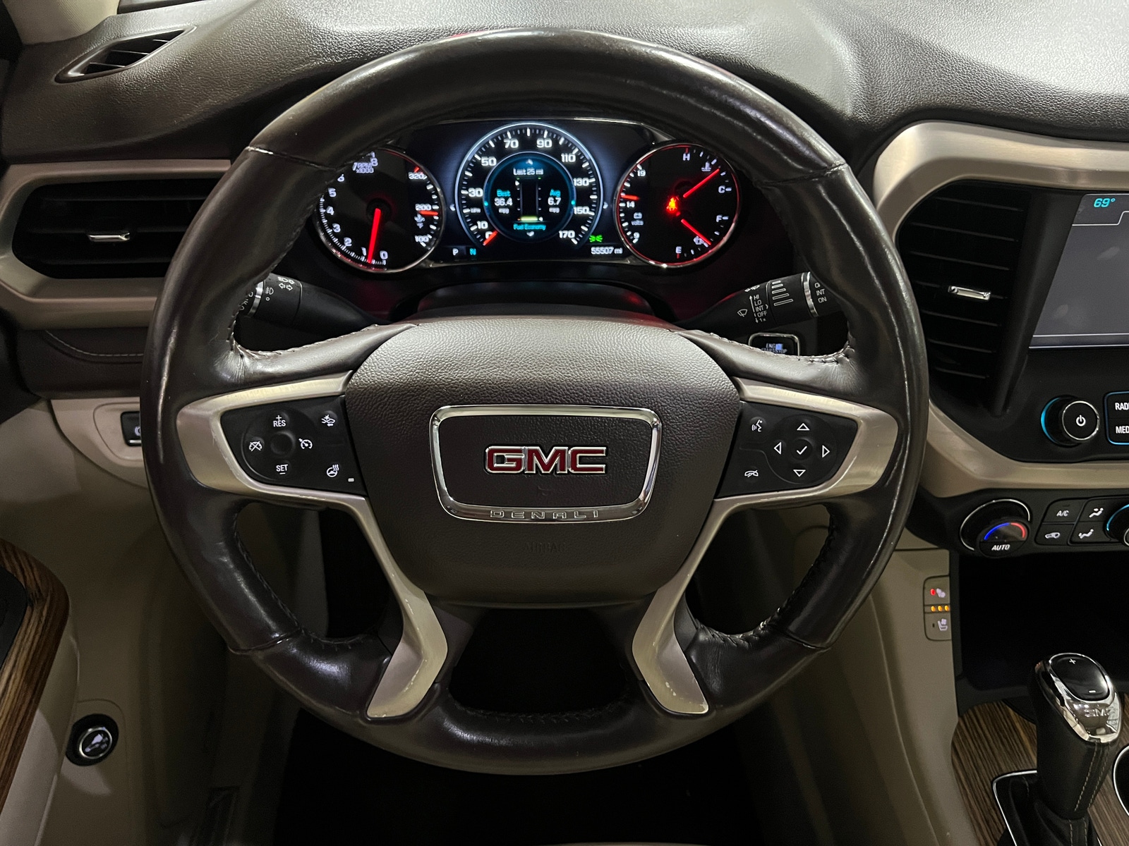 Thumbnail: 2017 GMC Acadia - 4