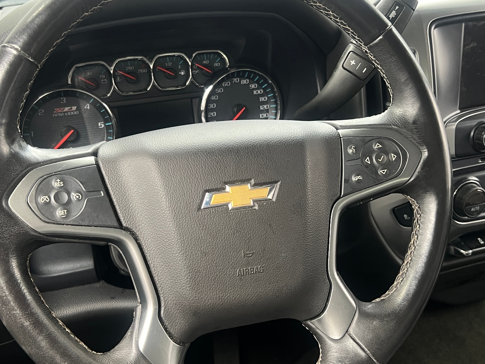 Thumbnail: 2017 Chevrolet Silverado 1500 - 5