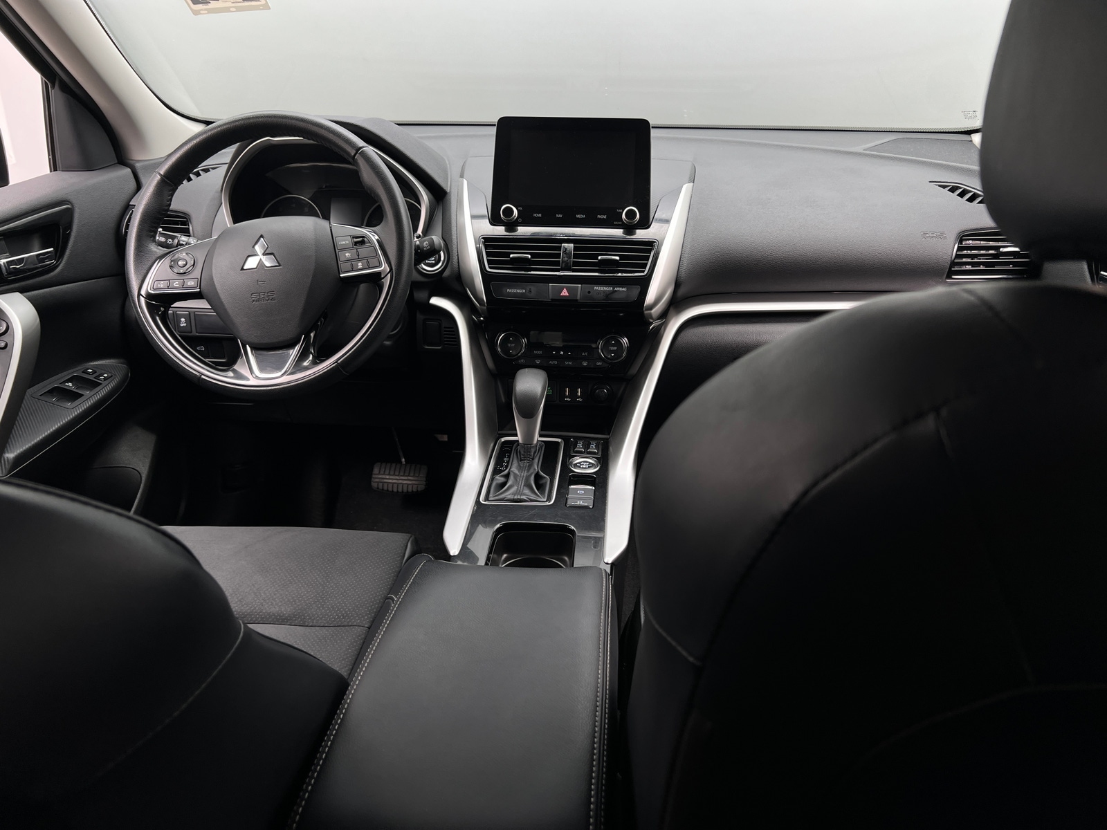 Thumbnail: 2024 Mitsubishi Eclipse Cross - 2