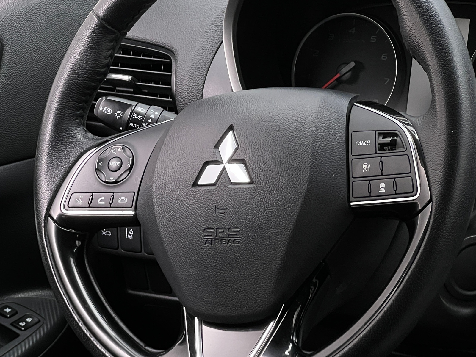 Thumbnail: 2024 Mitsubishi Eclipse Cross - 4