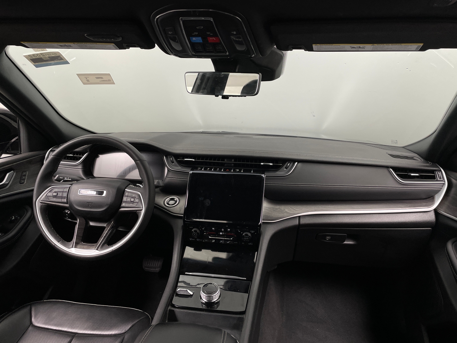 Thumbnail: 2024 Jeep Grand Cherokee L - 2