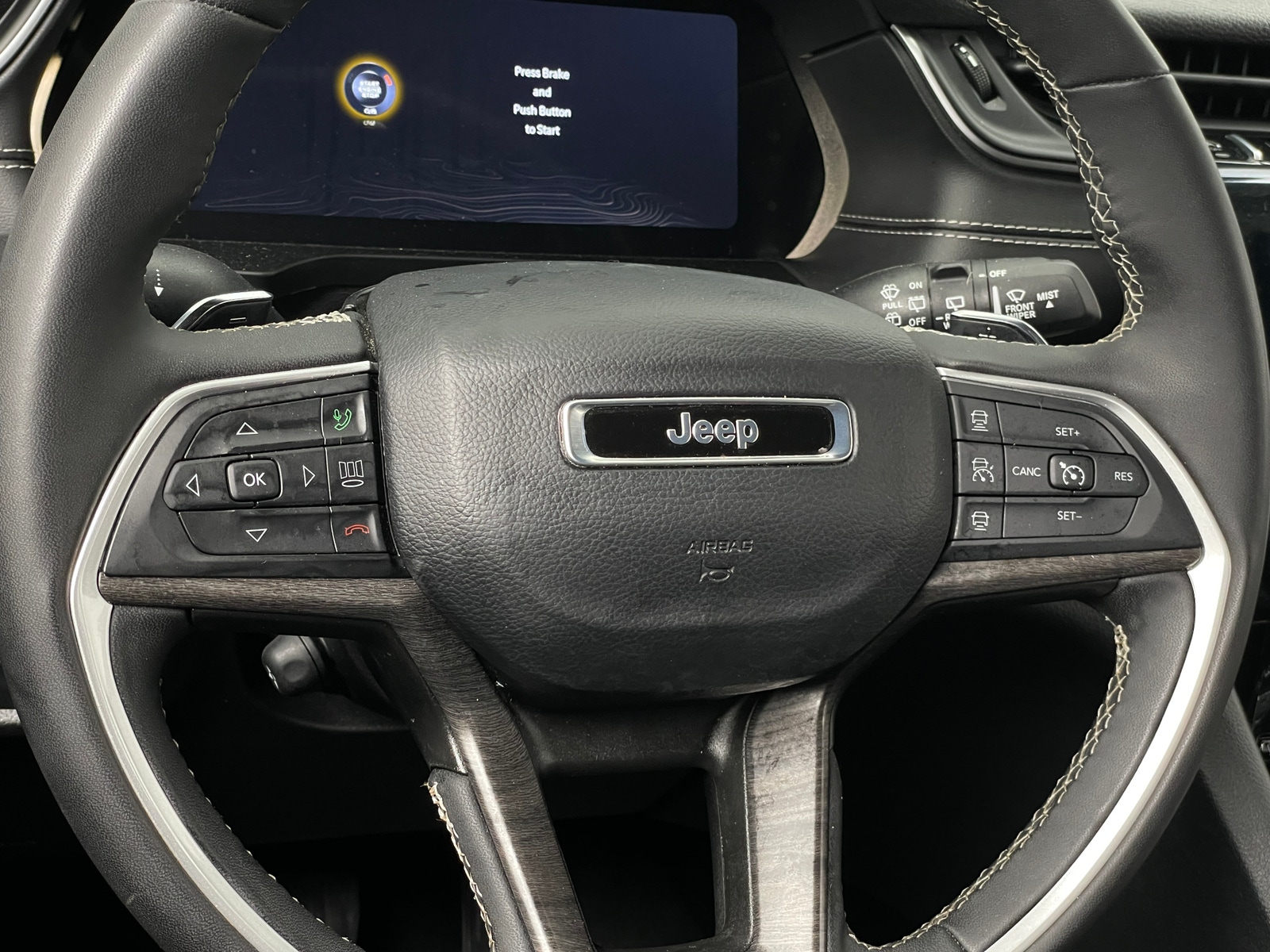 Thumbnail: 2024 Jeep Grand Cherokee L - 4