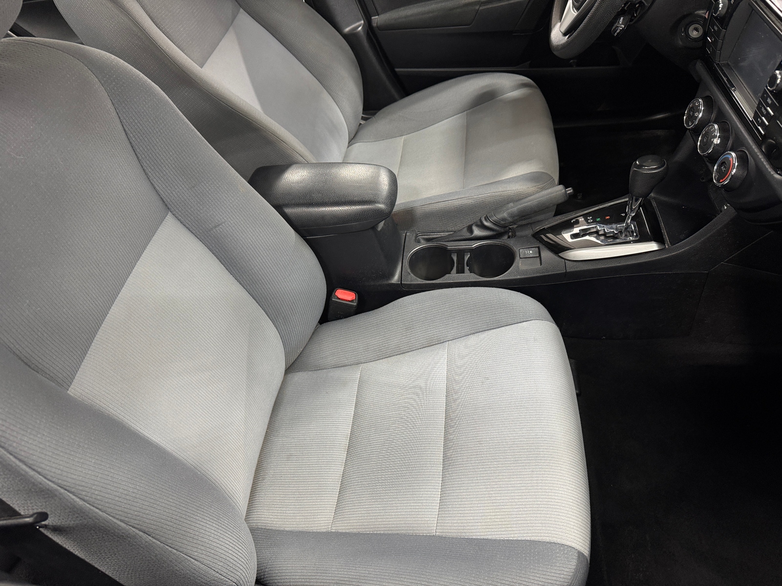 Thumbnail: 2016 Toyota Corolla - 2
