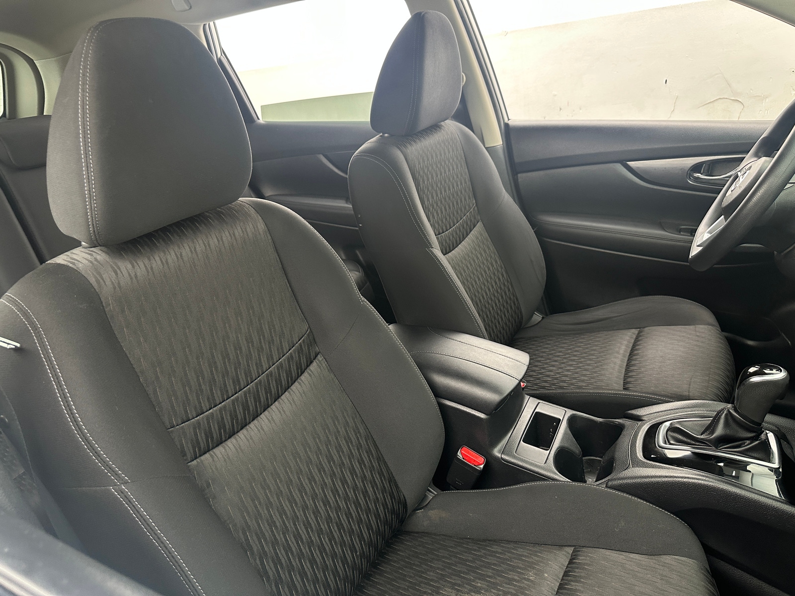 Thumbnail: 2017 Nissan Rogue - 2