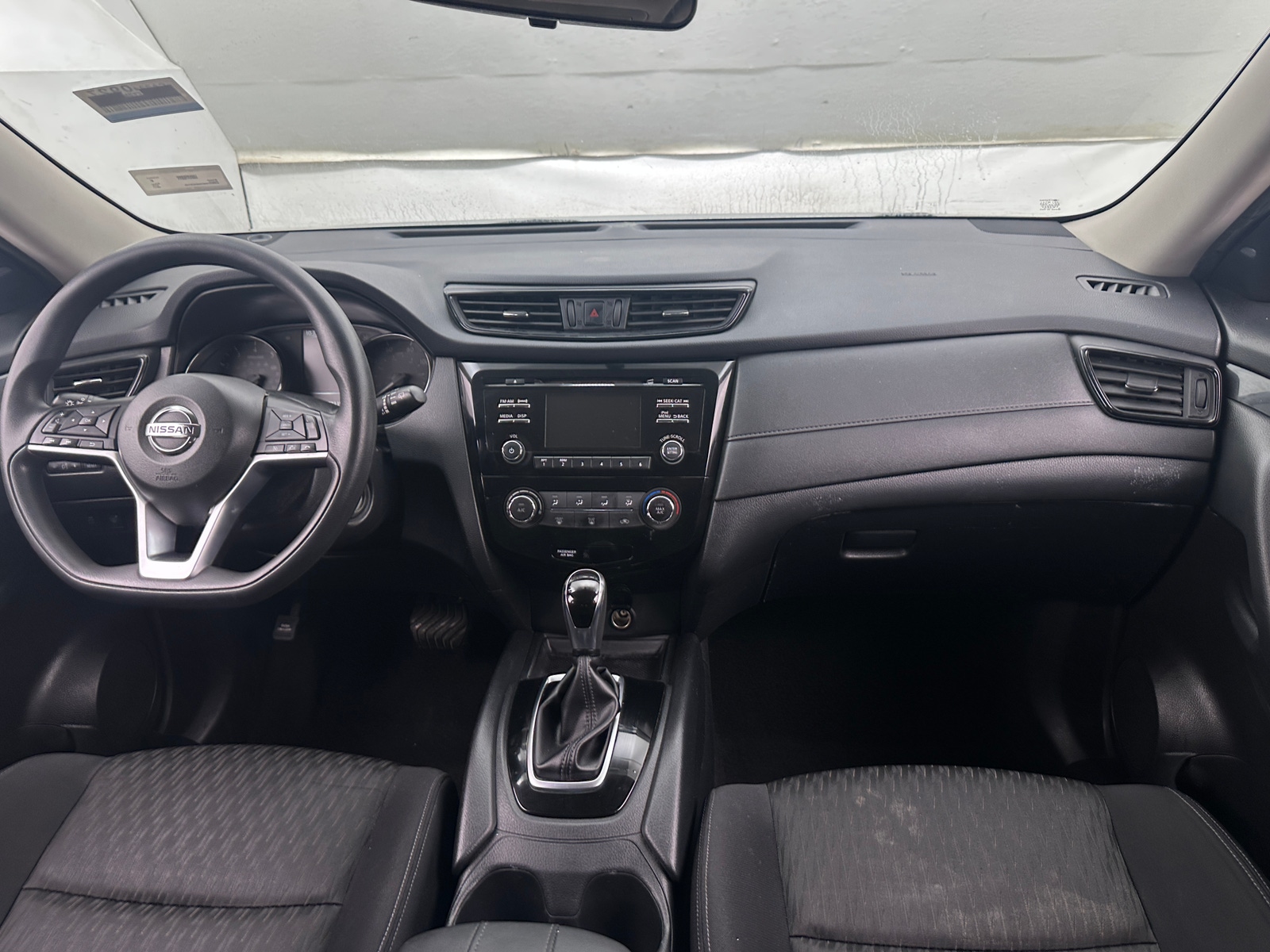 Thumbnail: 2017 Nissan Rogue - 3
