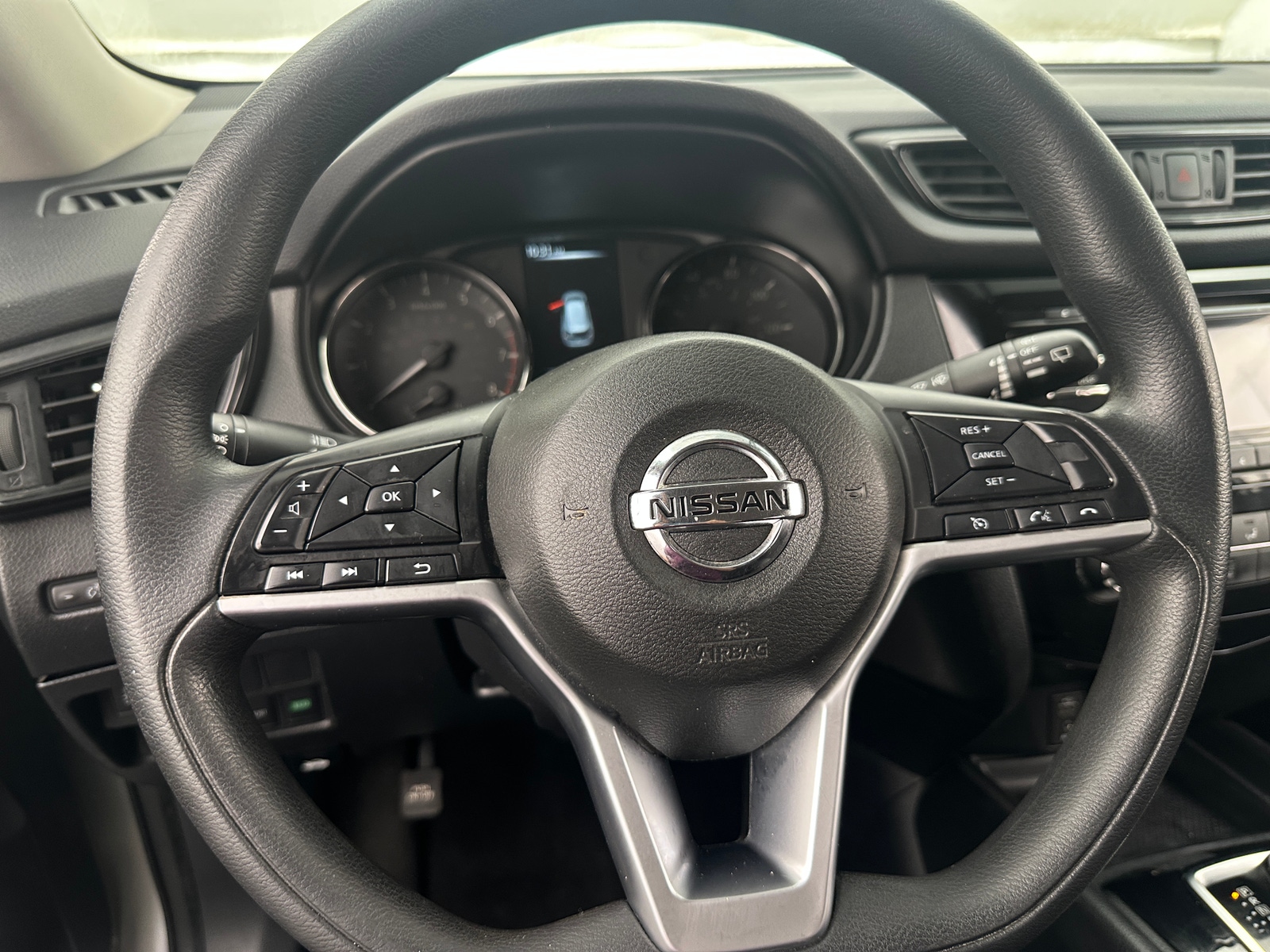 Thumbnail: 2017 Nissan Rogue - 5