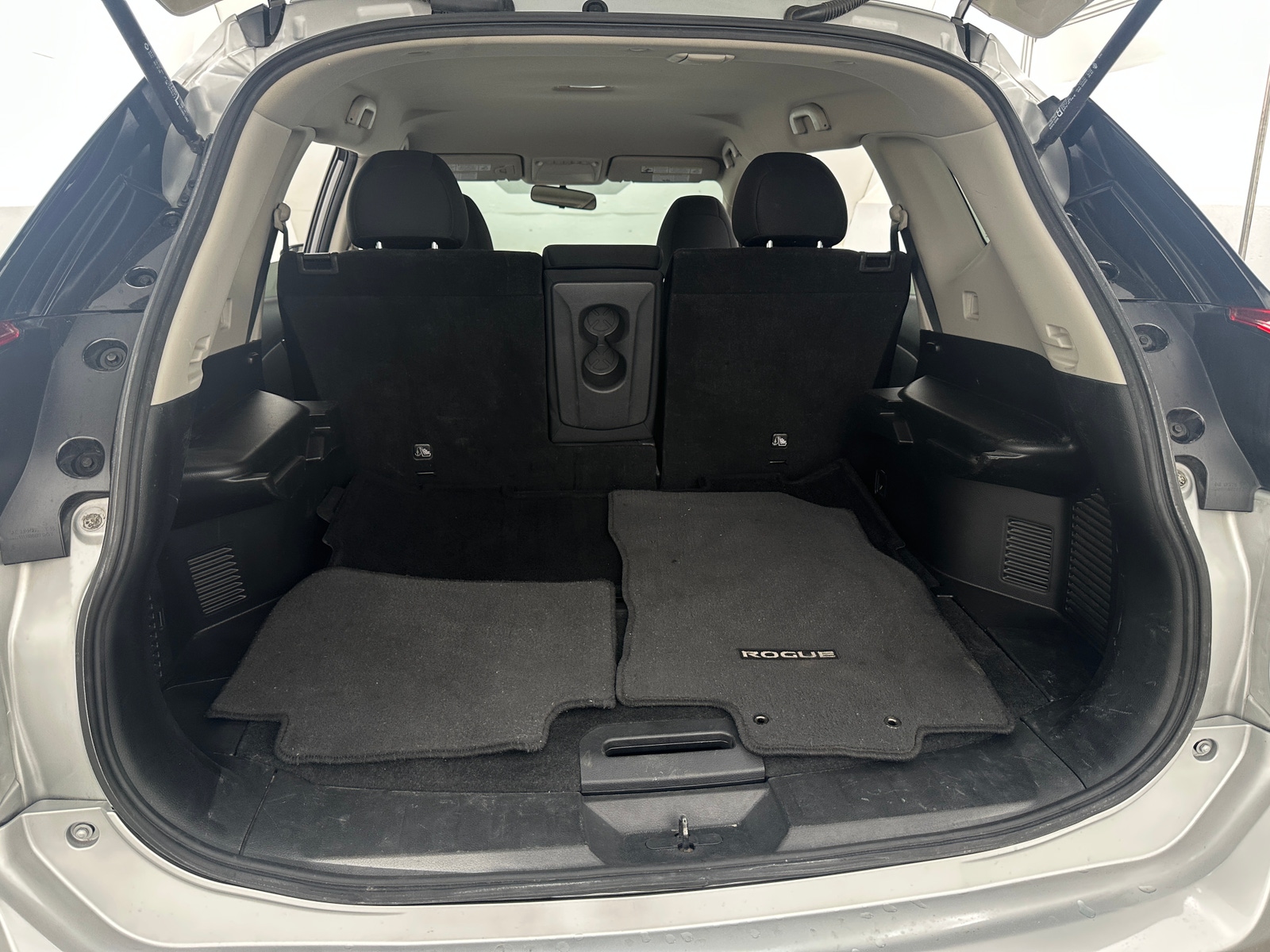 Thumbnail: 2017 Nissan Rogue - 7