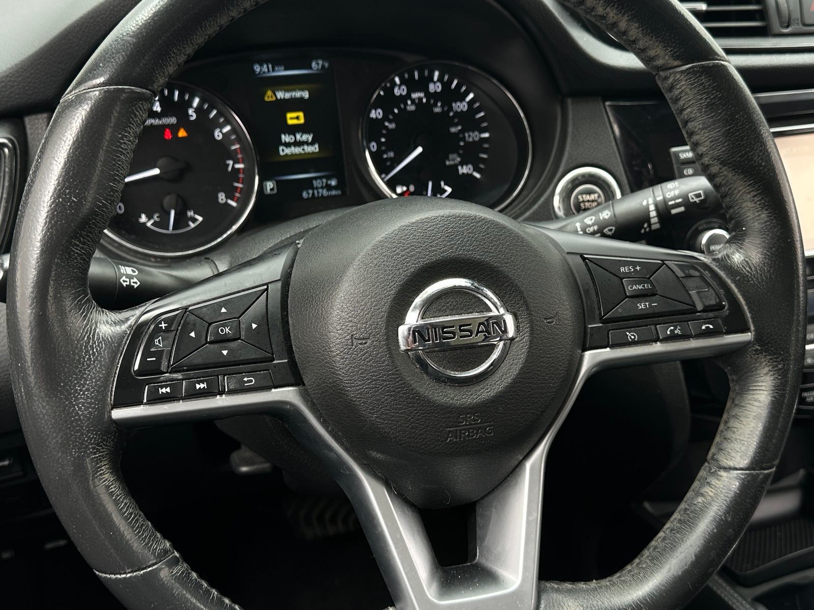 Thumbnail: 2017 Nissan Rogue - 4