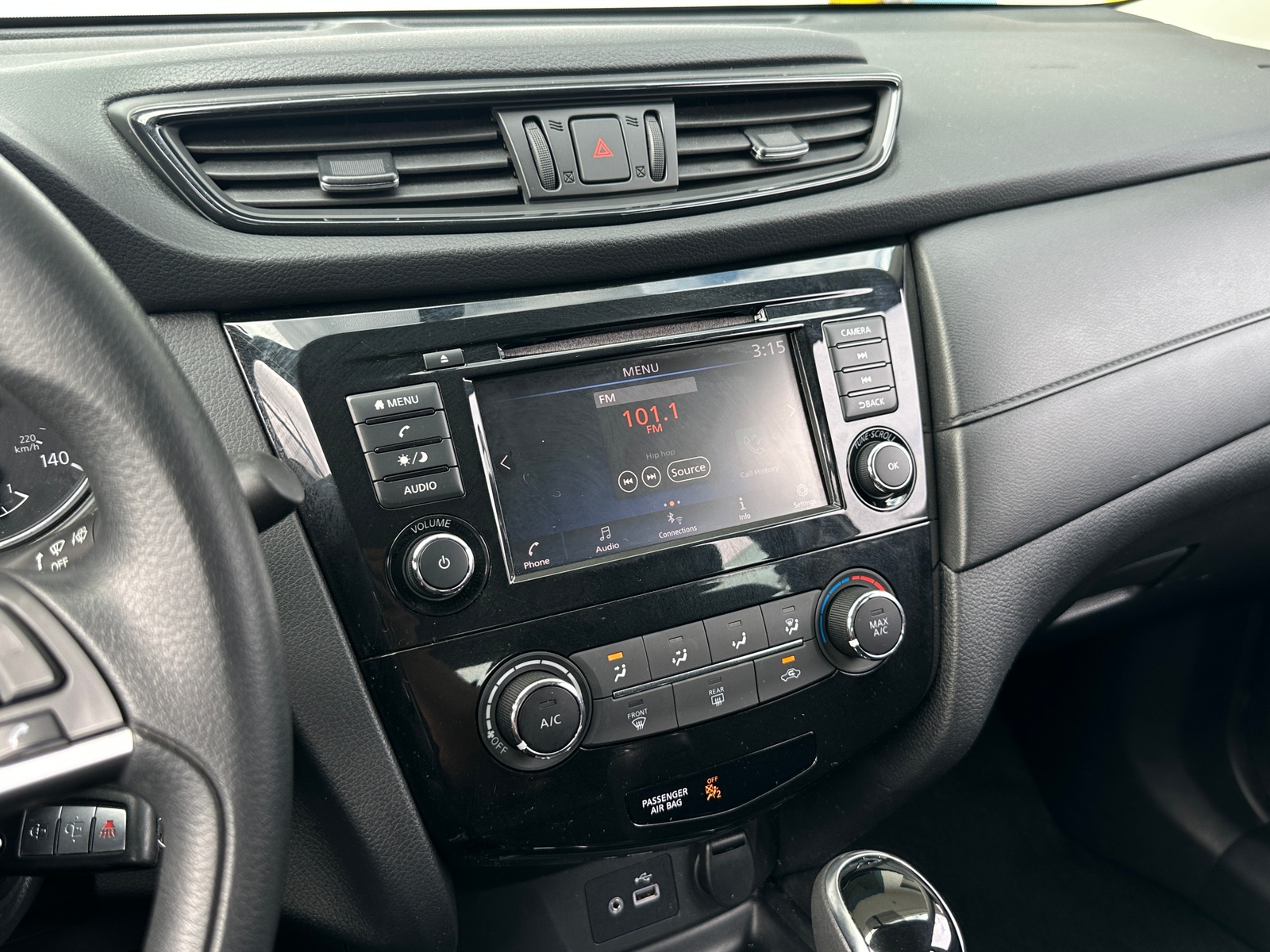 Thumbnail: 2018 Nissan Rogue - 4