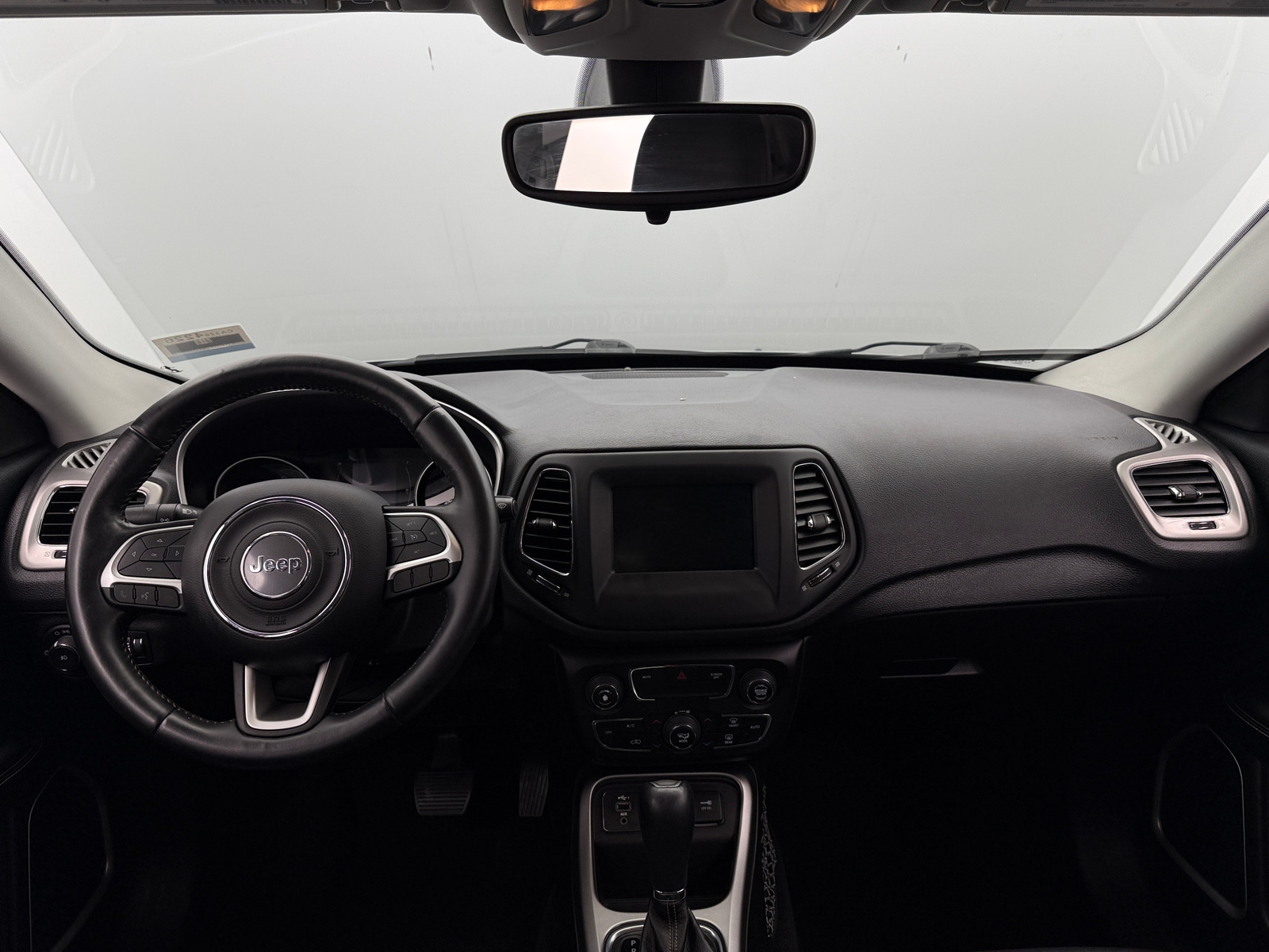 Thumbnail: 2019 Jeep Compass - 3