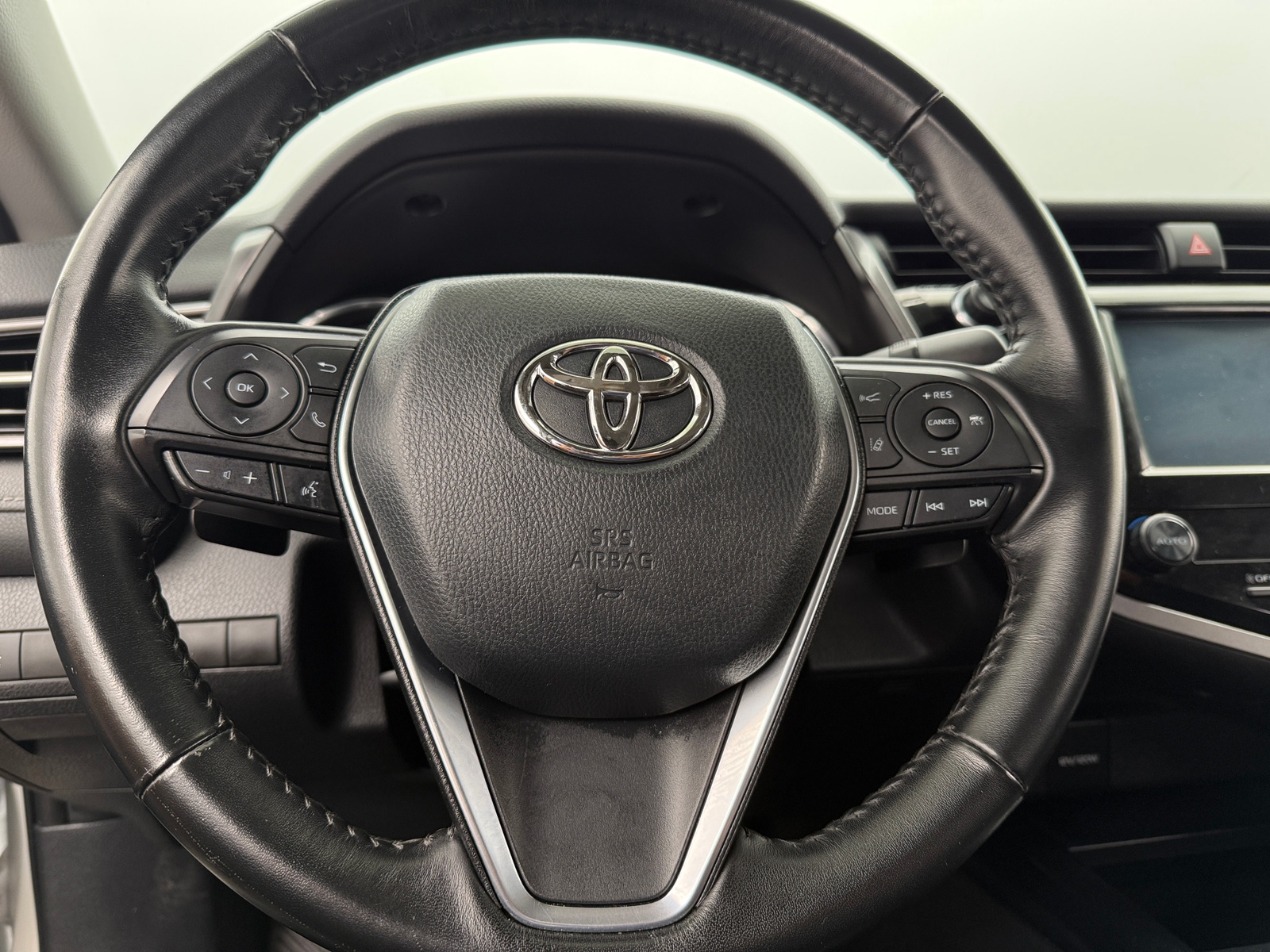 Thumbnail: 2020 Toyota Camry - 4