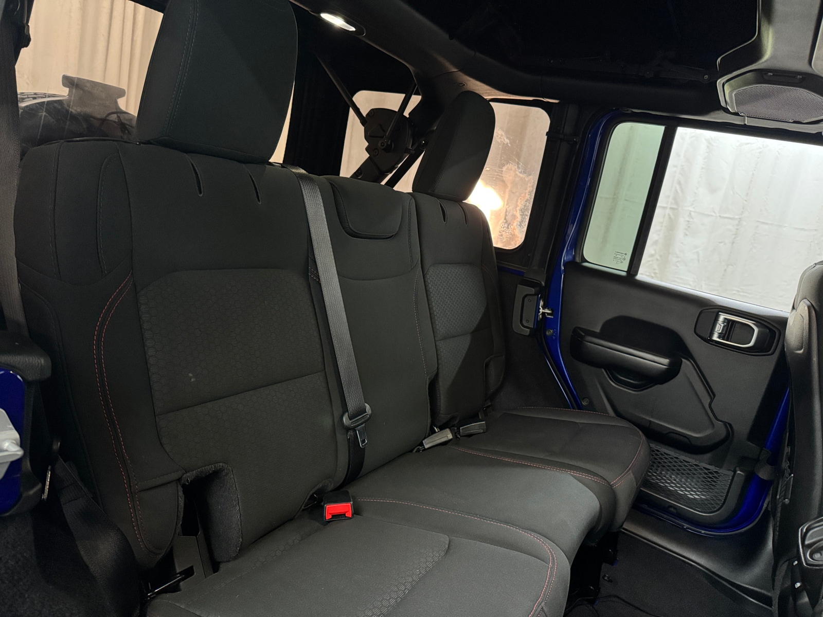 Thumbnail: 2019 Jeep Wrangler - 5