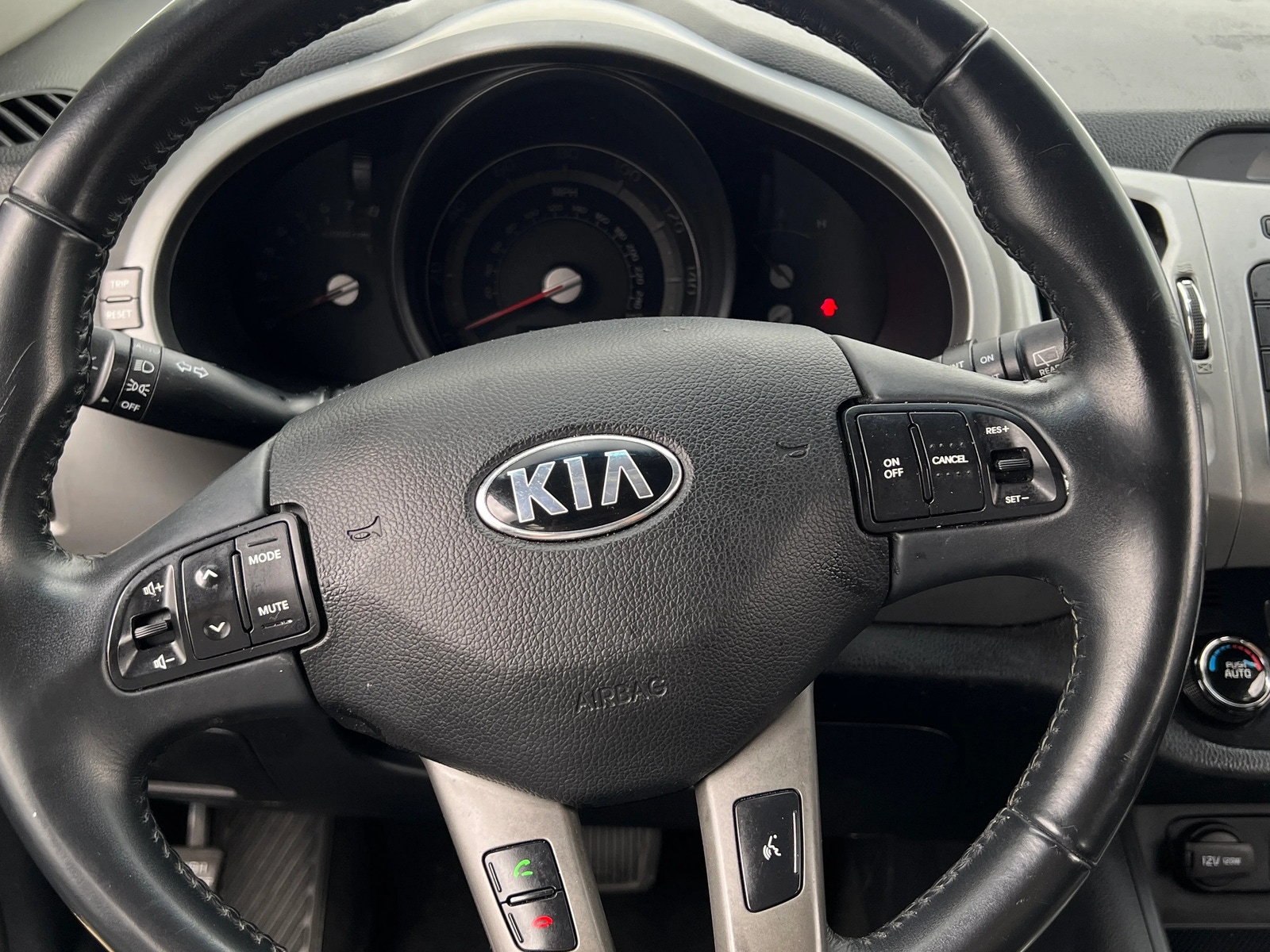 Thumbnail: 2016 Kia Sportage - 4